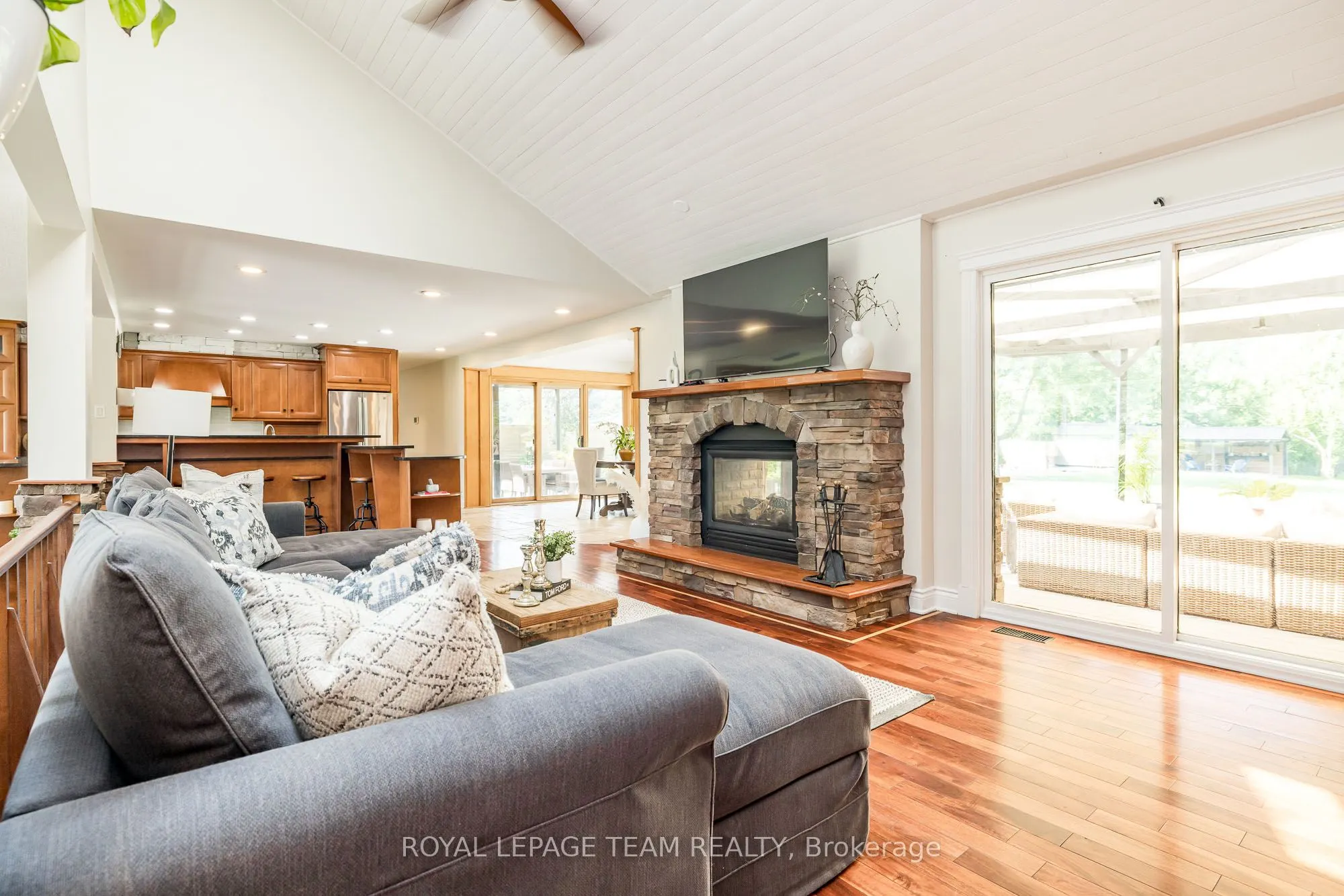 1216A River Road