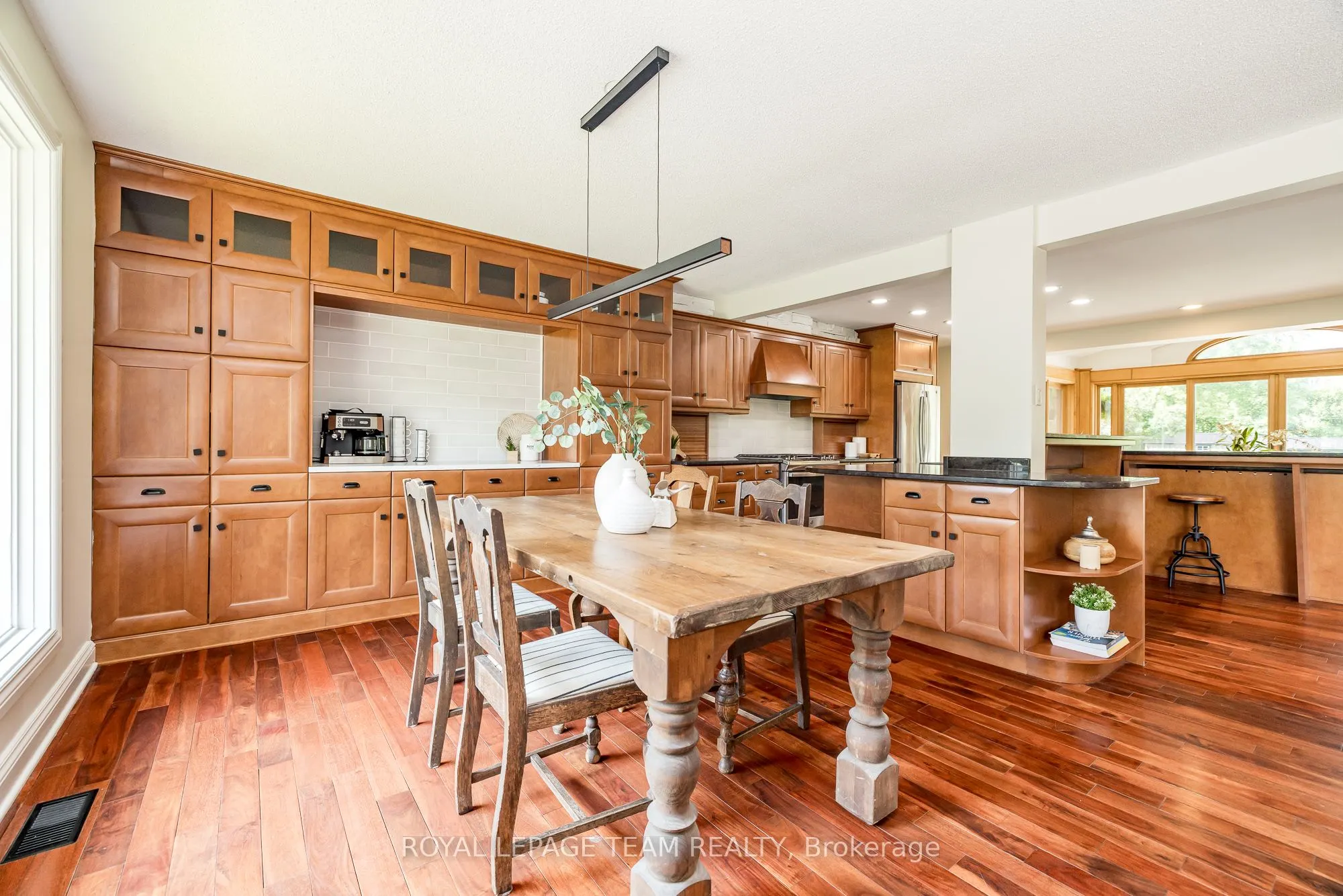 1216A River Road