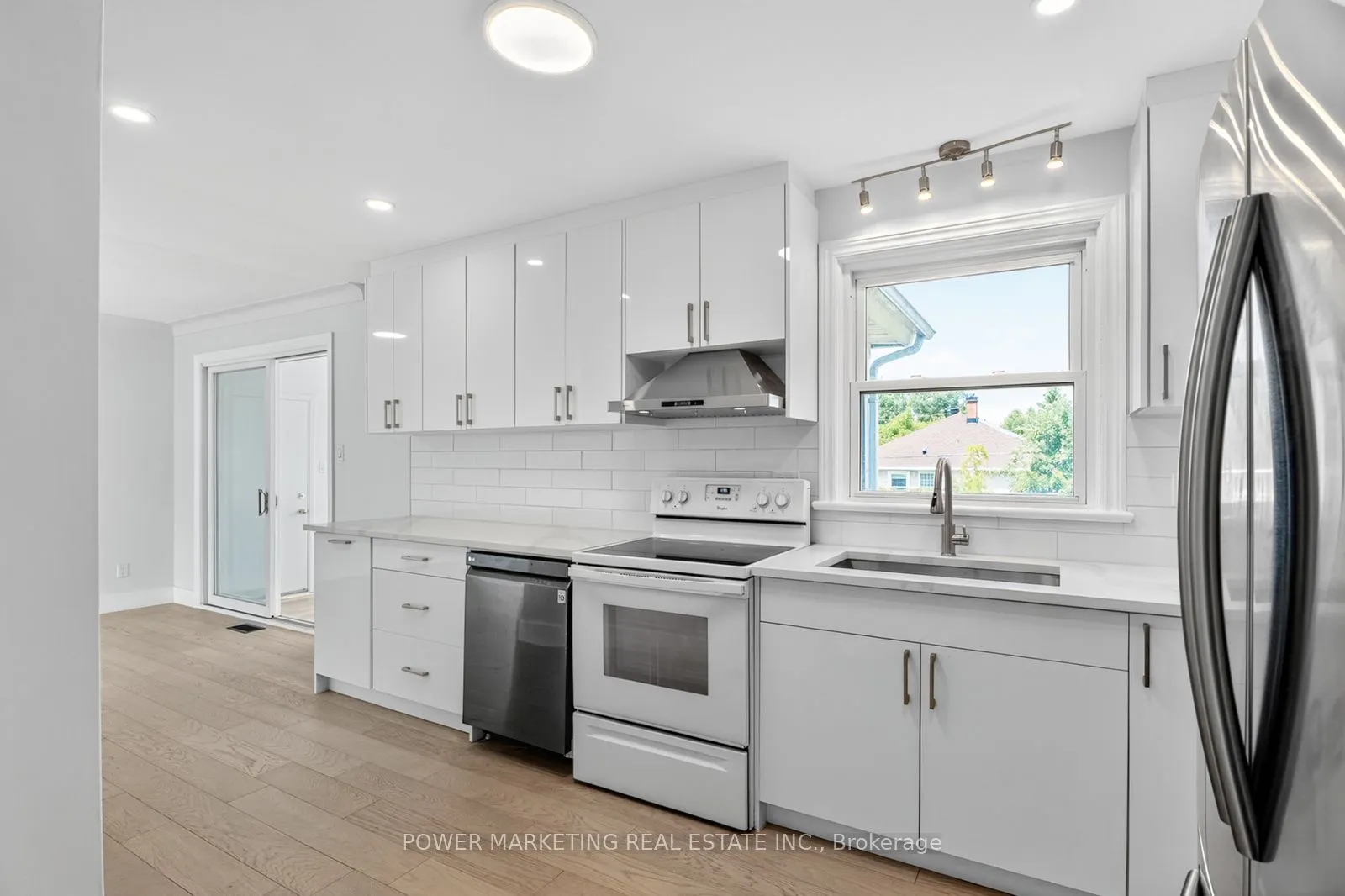 9 Epworth Avenue