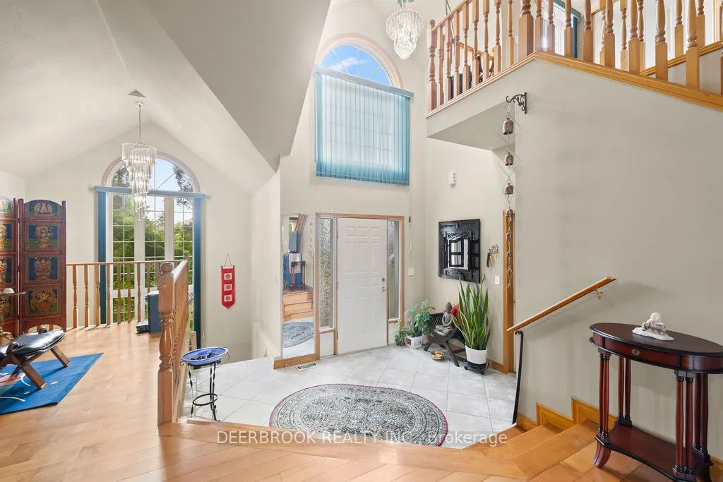 4577 Hunt Club Crescent