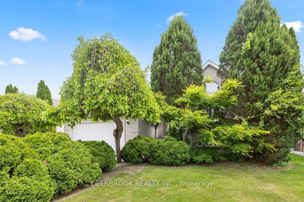 4577 Hunt Club Crescent