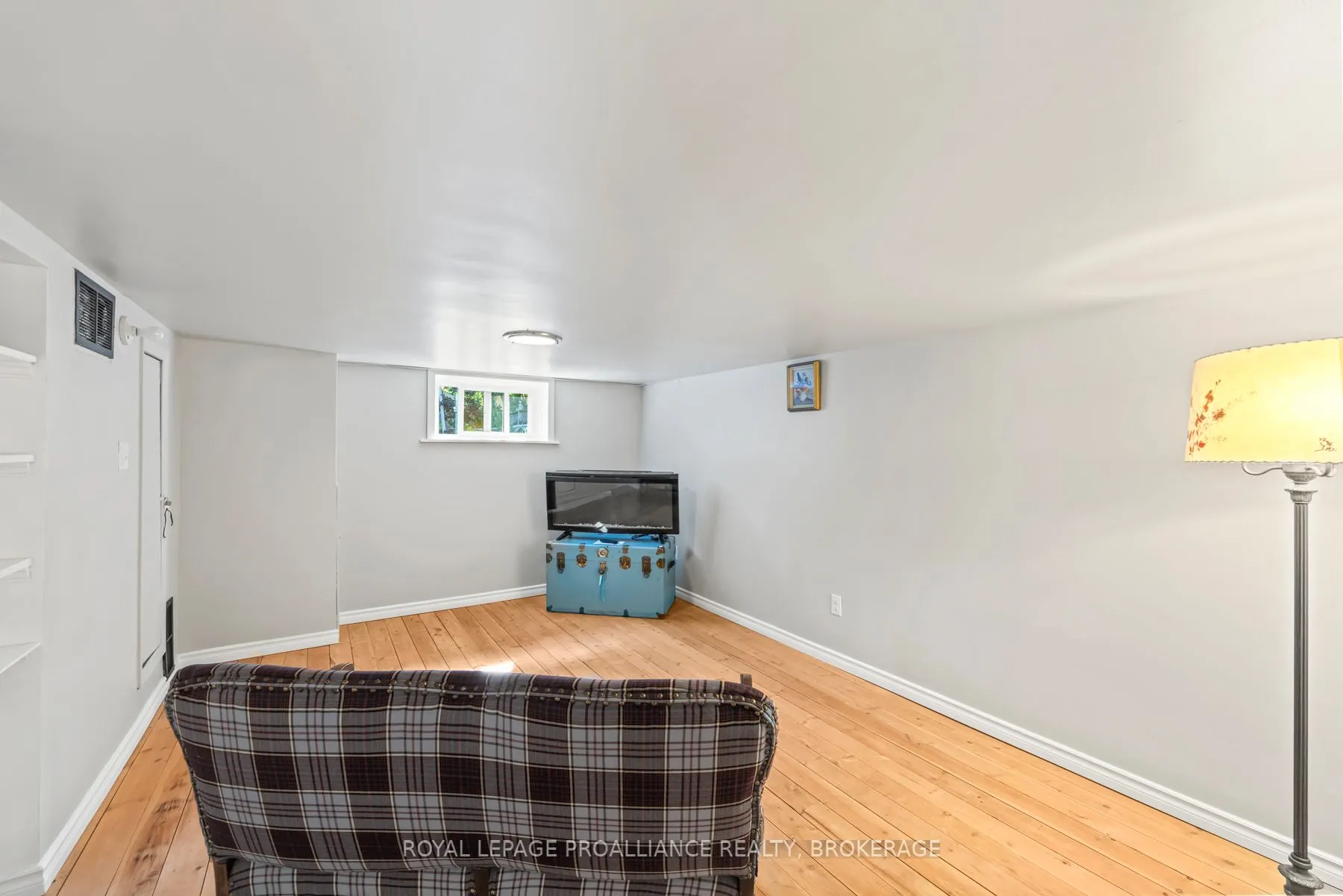 201 Willingdon Avenue