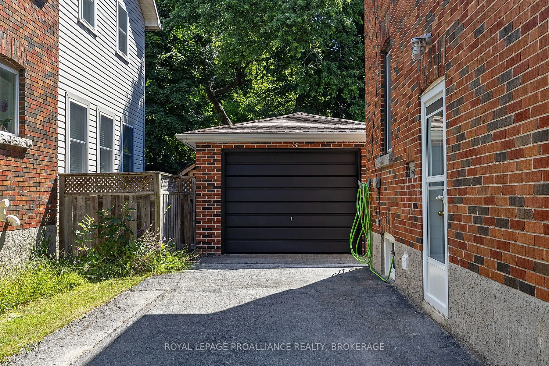 201 Willingdon Avenue
