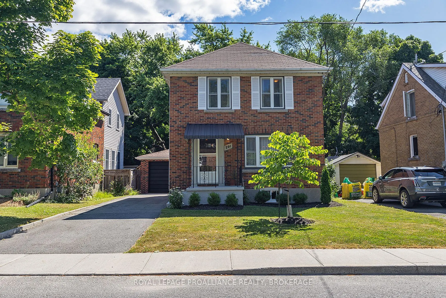 201 Willingdon Avenue
