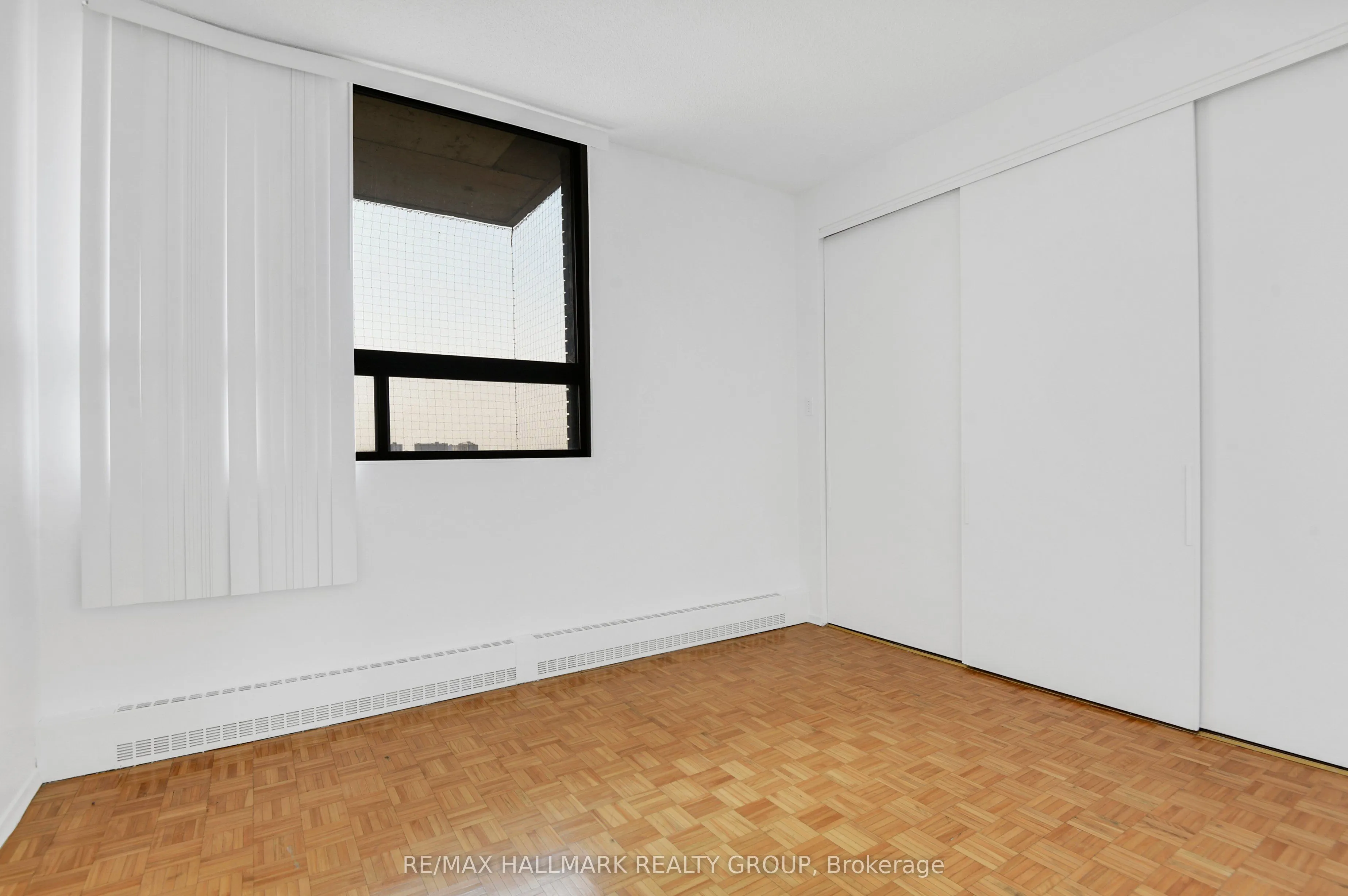 400 Laurier Avenue E, #9A