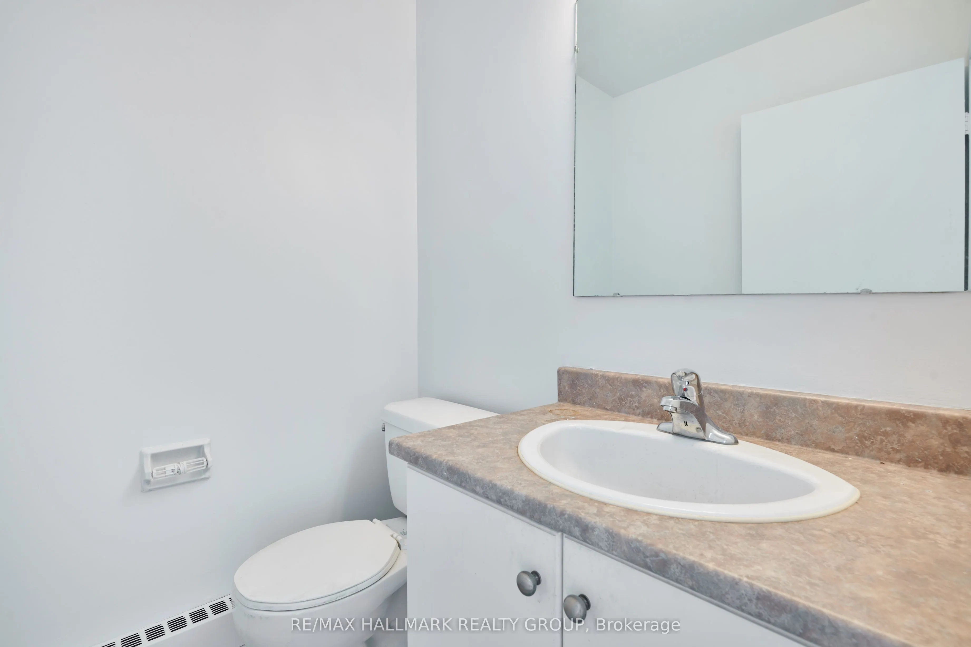 400 Laurier Avenue E, #9A