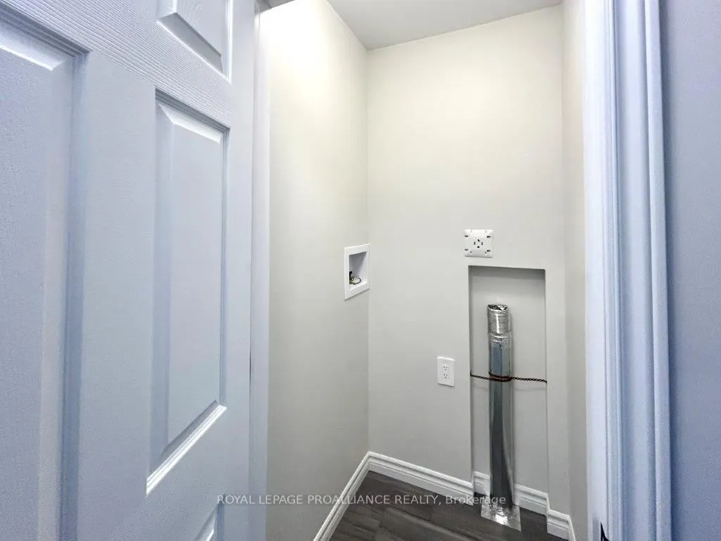 22 Riverstone Way
