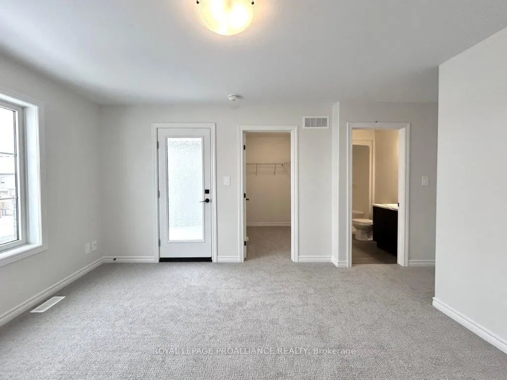 22 Riverstone Way