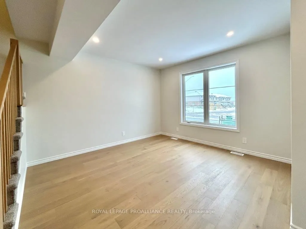 22 Riverstone Way