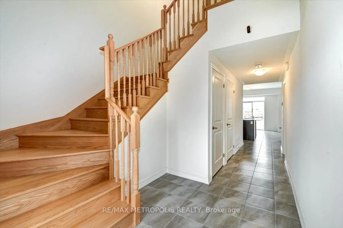 78 Hillcroft Way