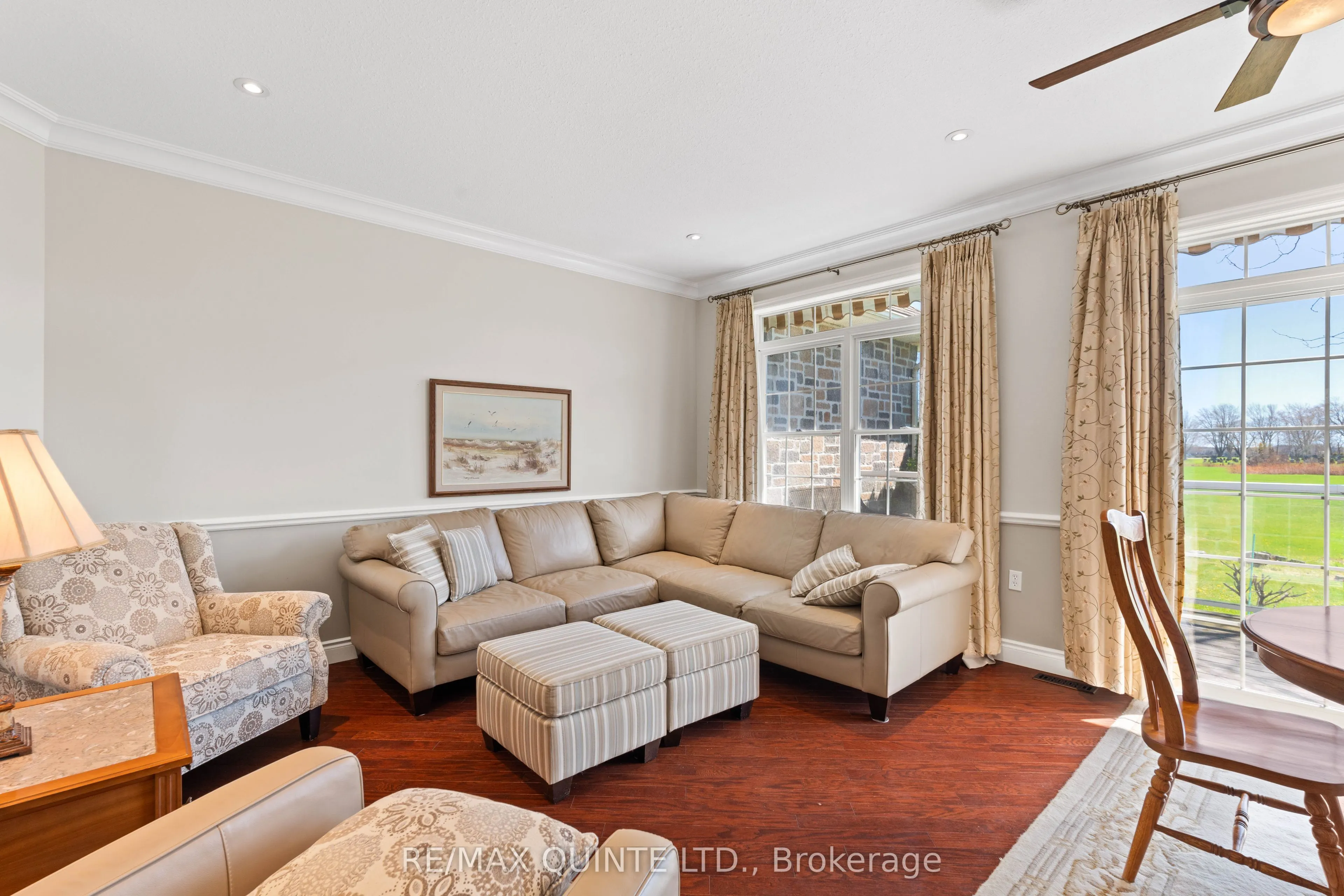 22 GRACEFIELD Lane