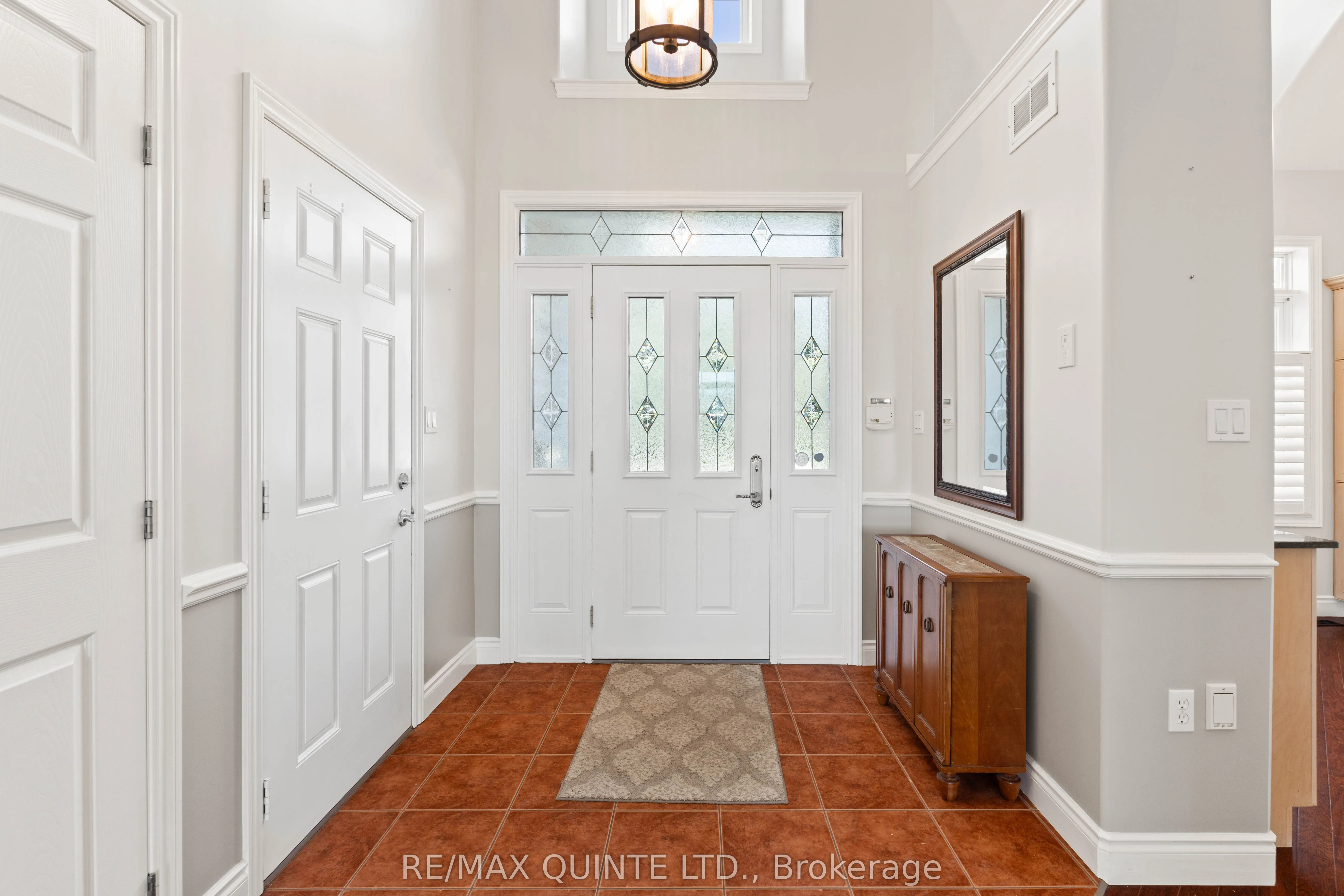 22 GRACEFIELD Lane