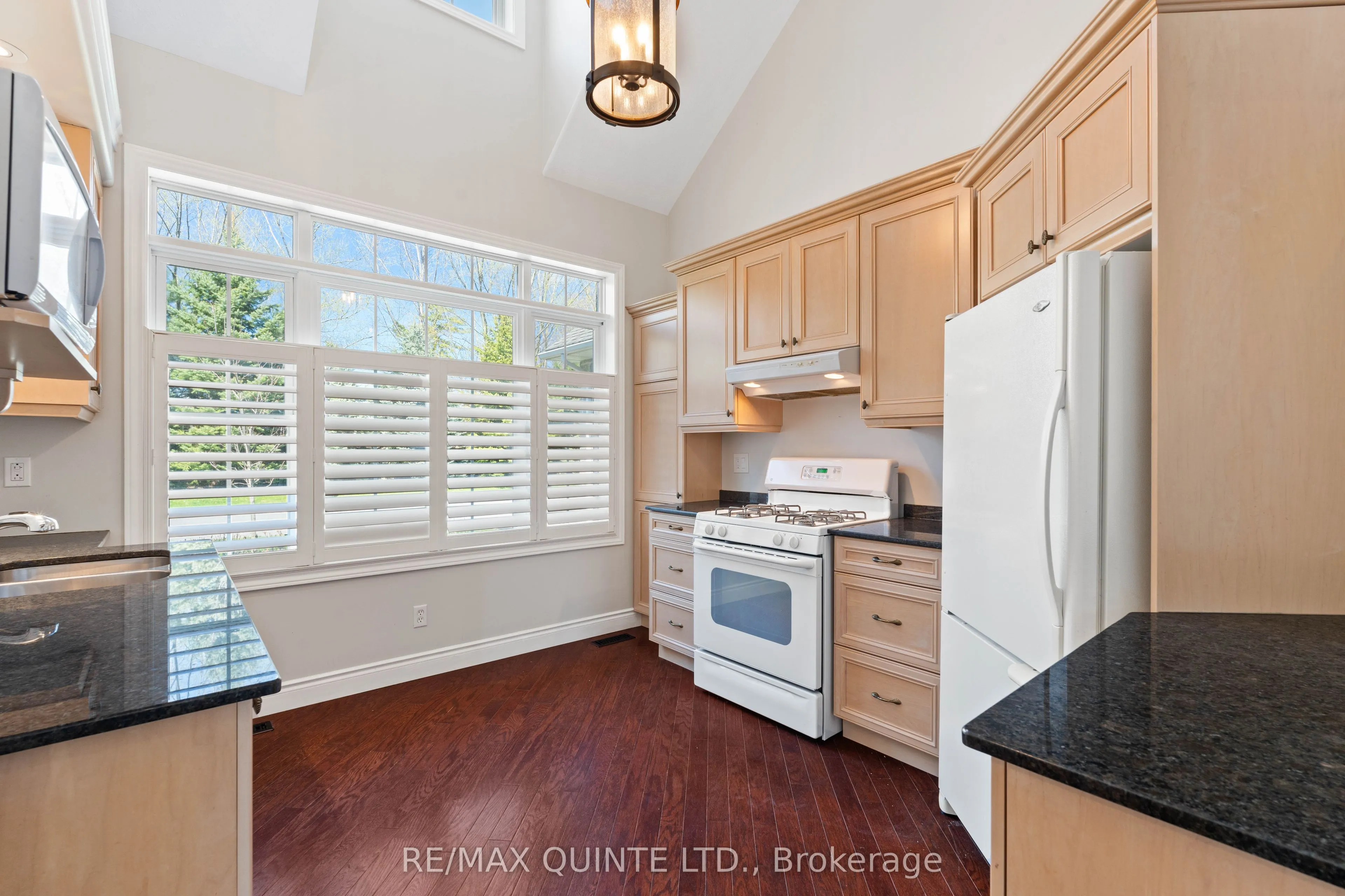 22 GRACEFIELD Lane