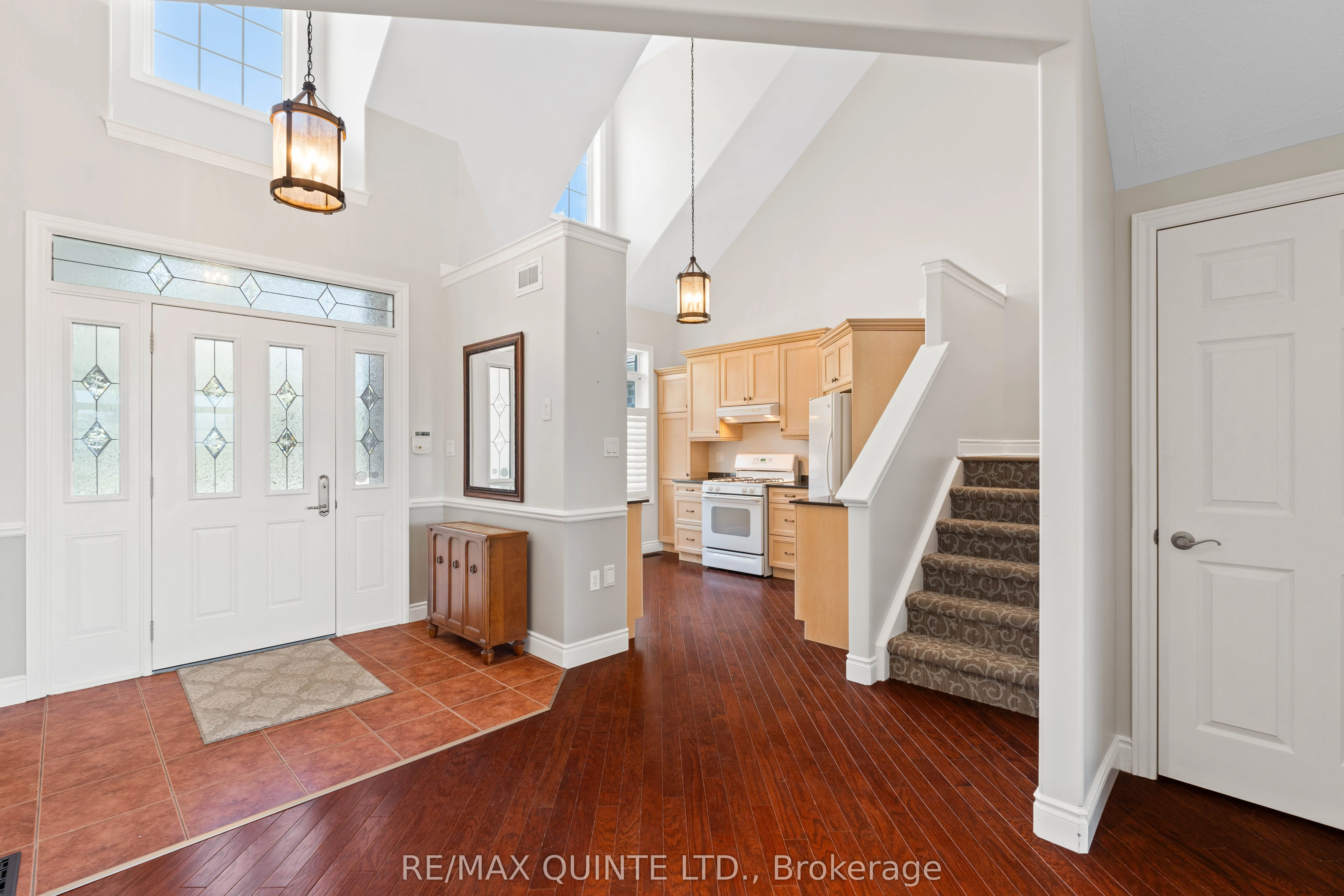 22 GRACEFIELD Lane