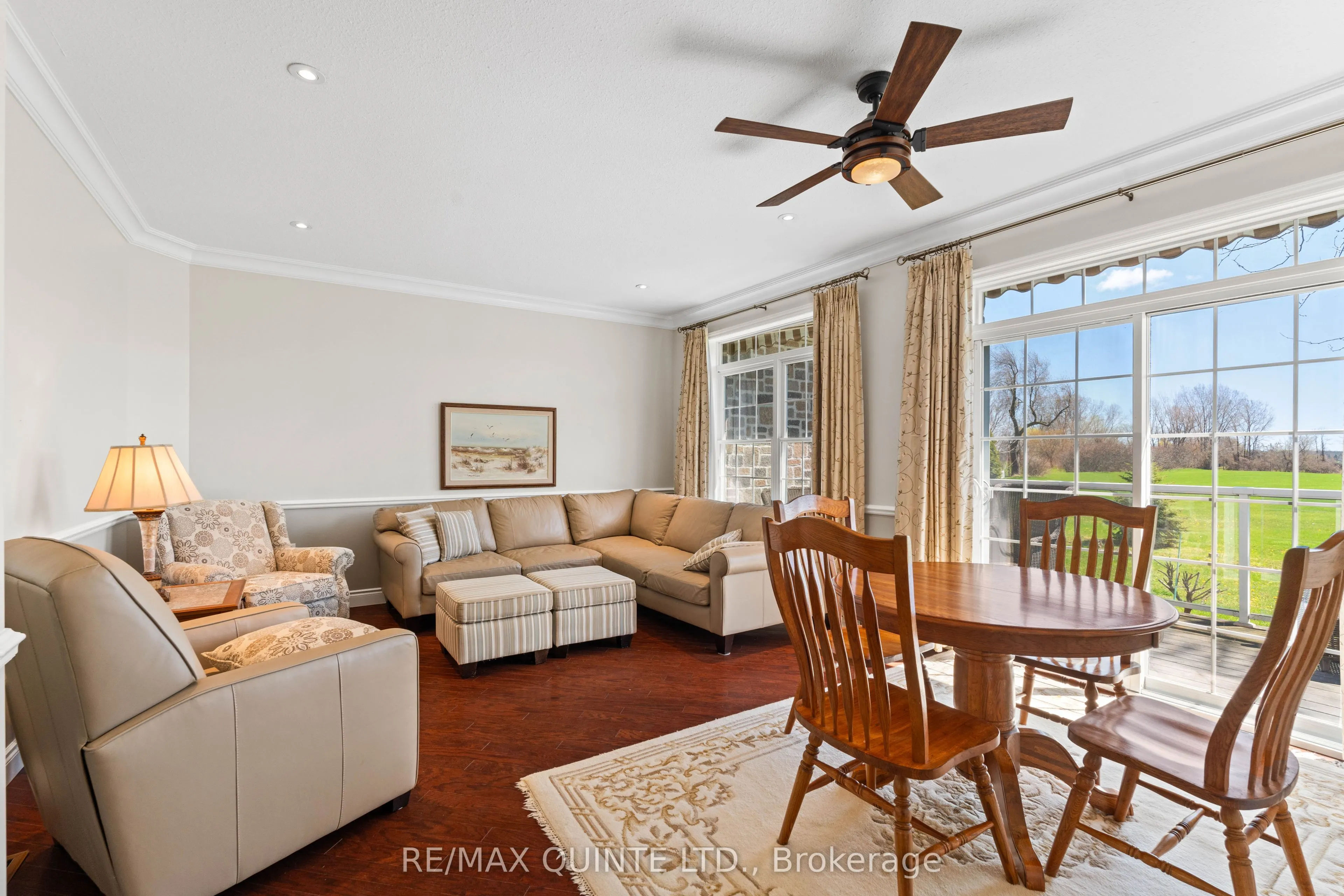 22 GRACEFIELD Lane