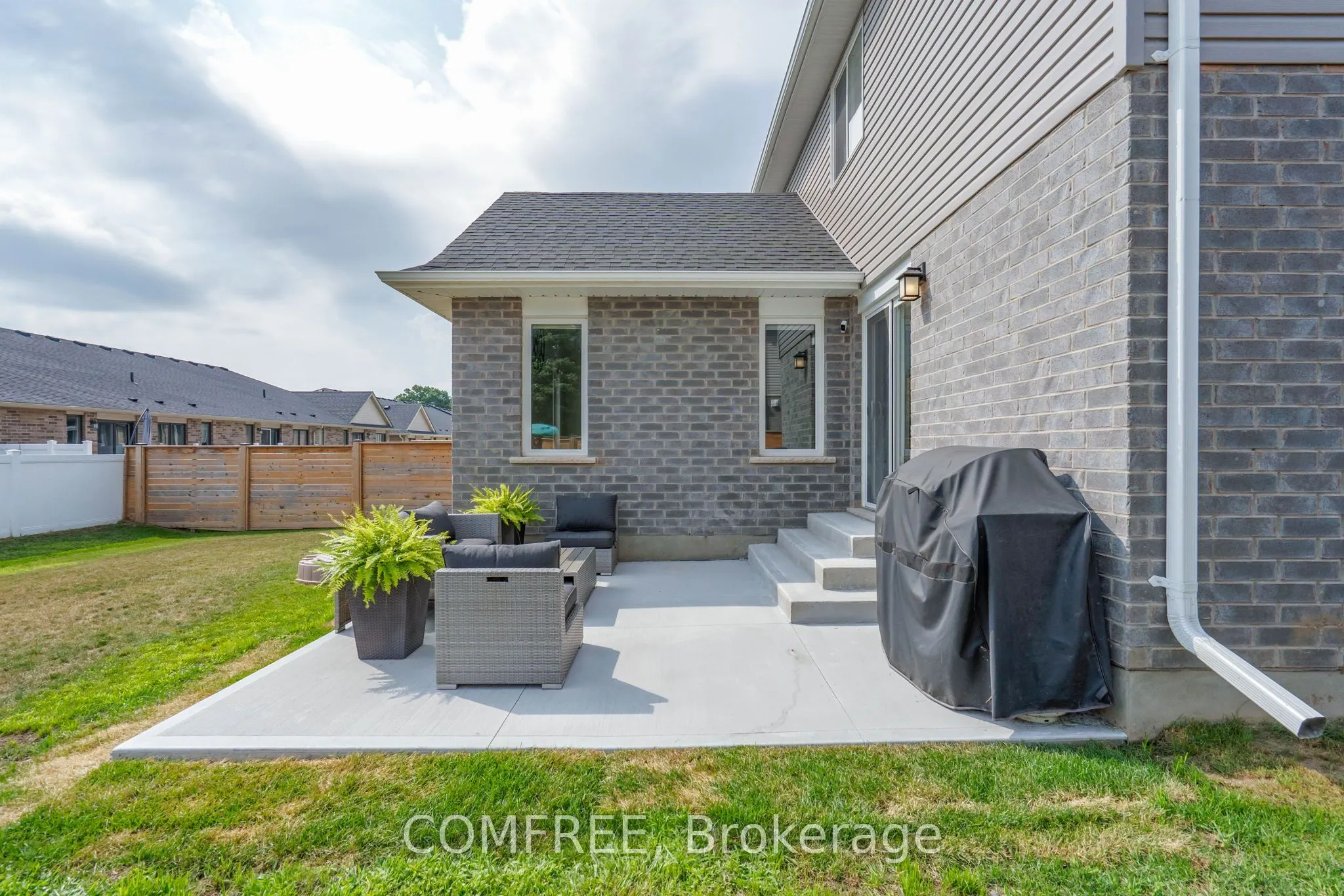 118 Livingston Drive