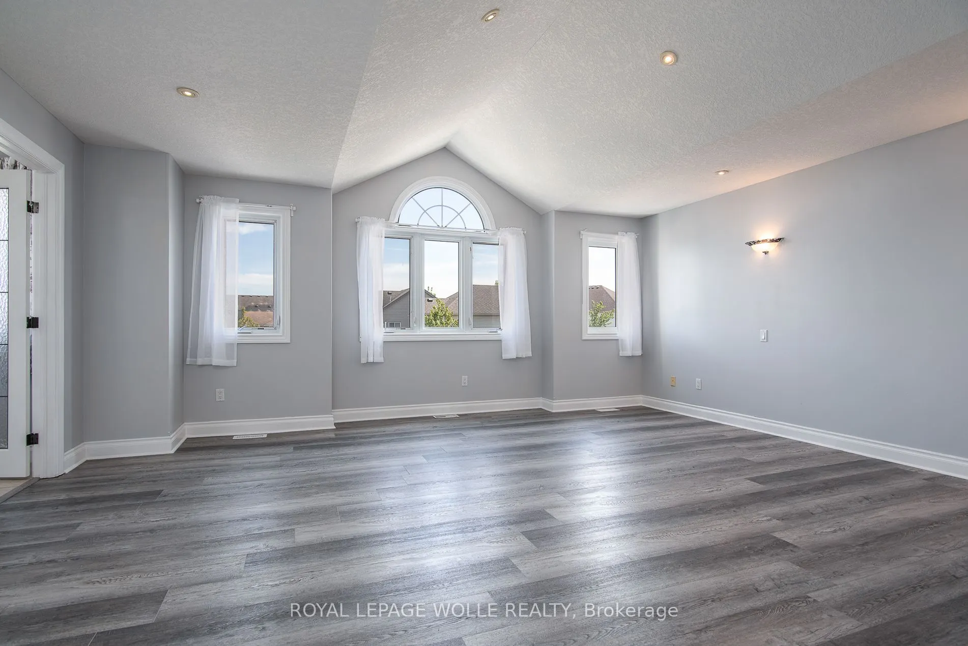 35 Yarrow Court