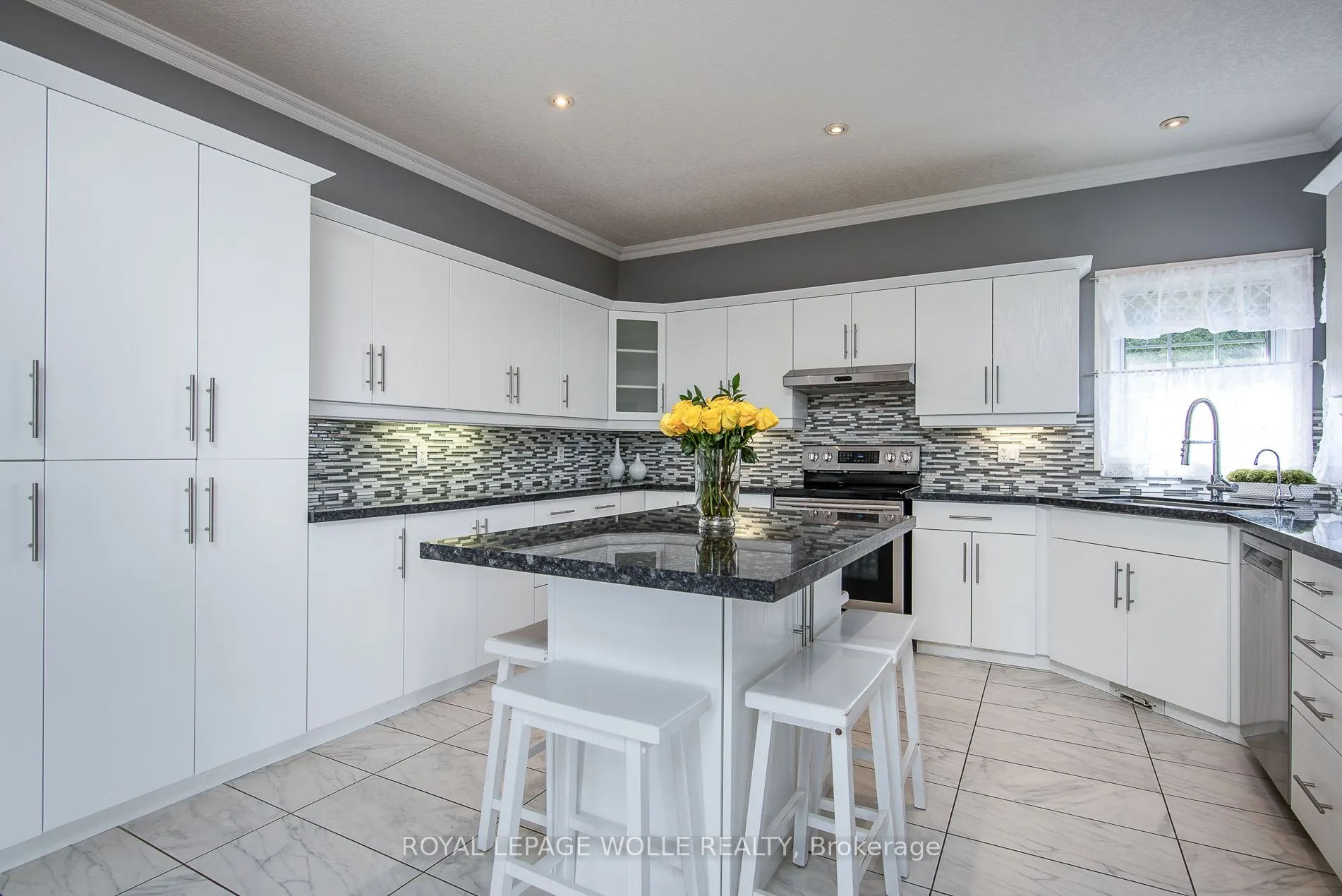 35 Yarrow Court