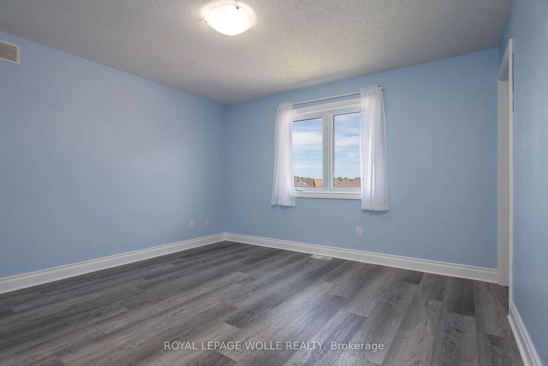35 Yarrow Court