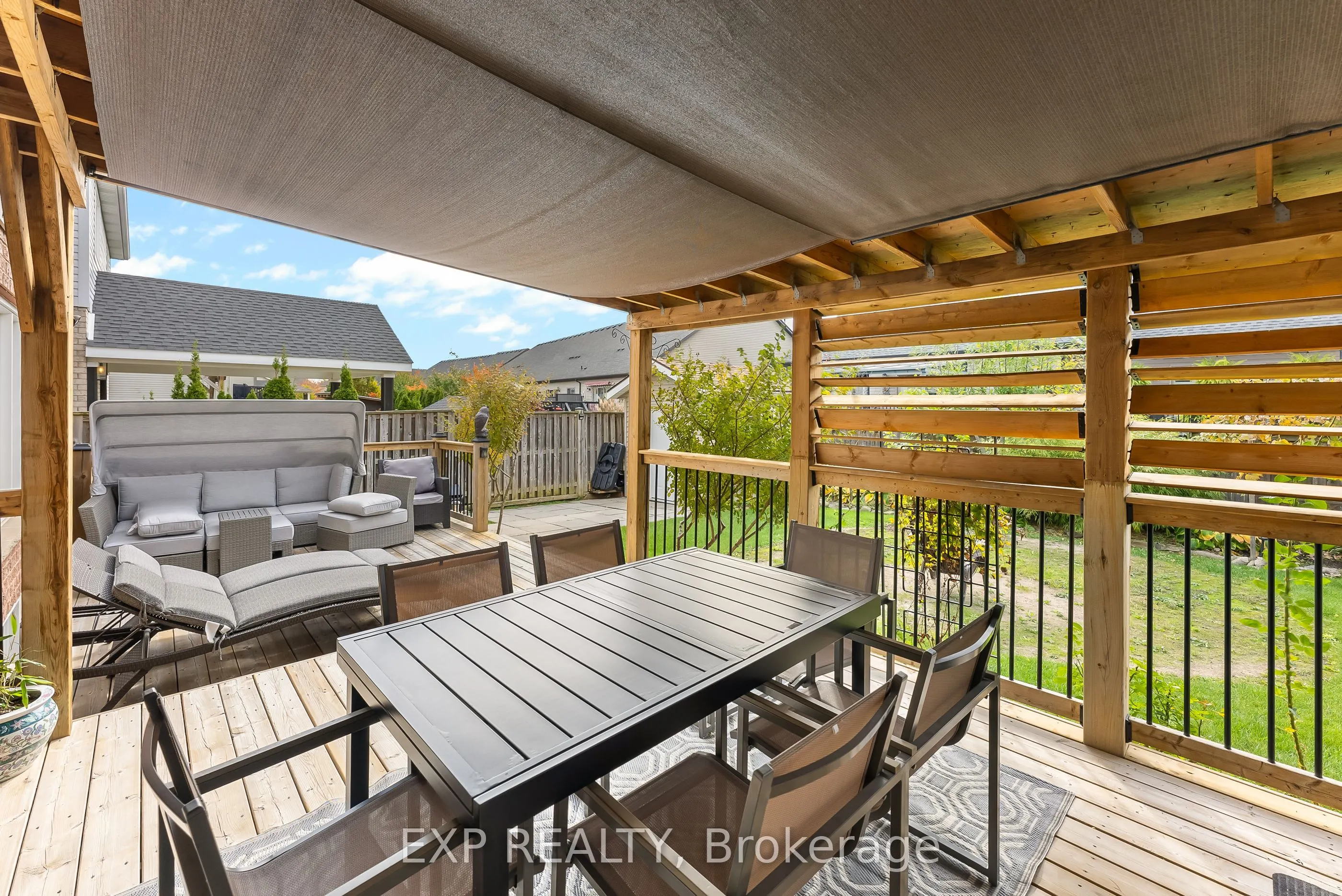 5743 Jake Crescent