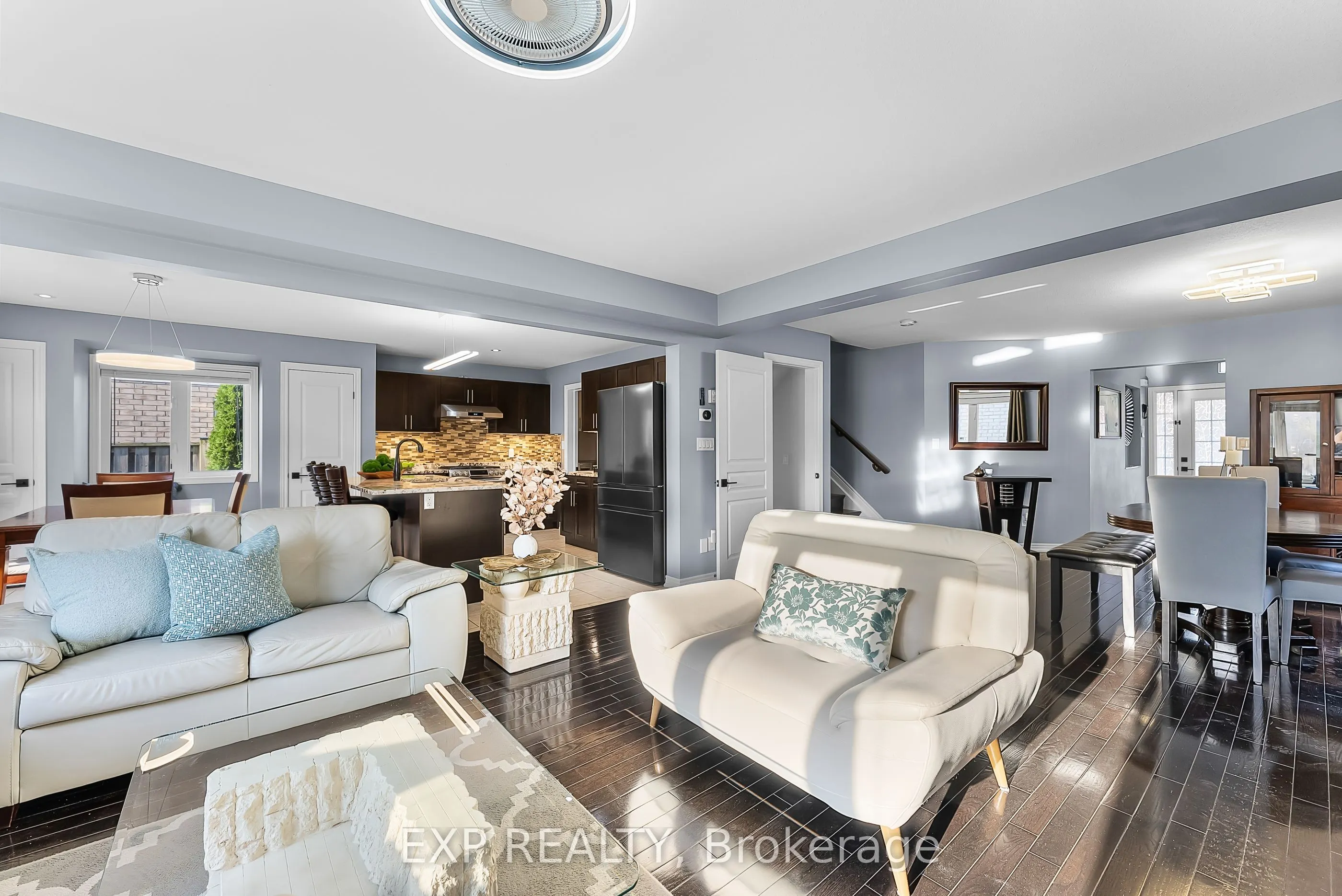5743 Jake Crescent