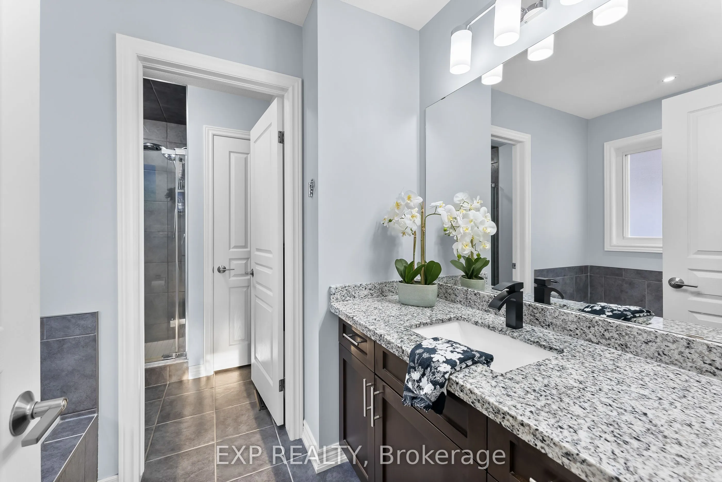 5743 Jake Crescent