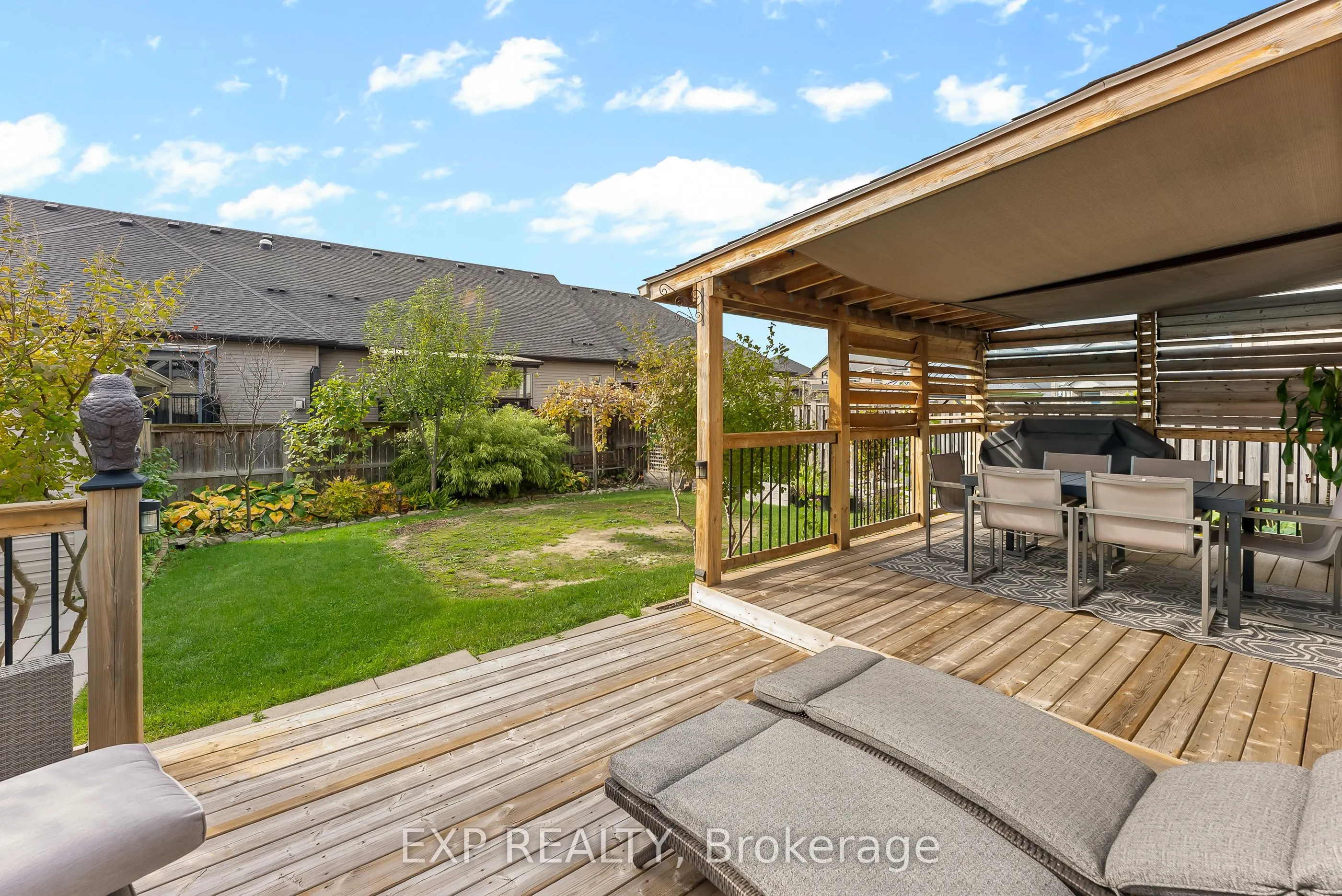 5743 Jake Crescent