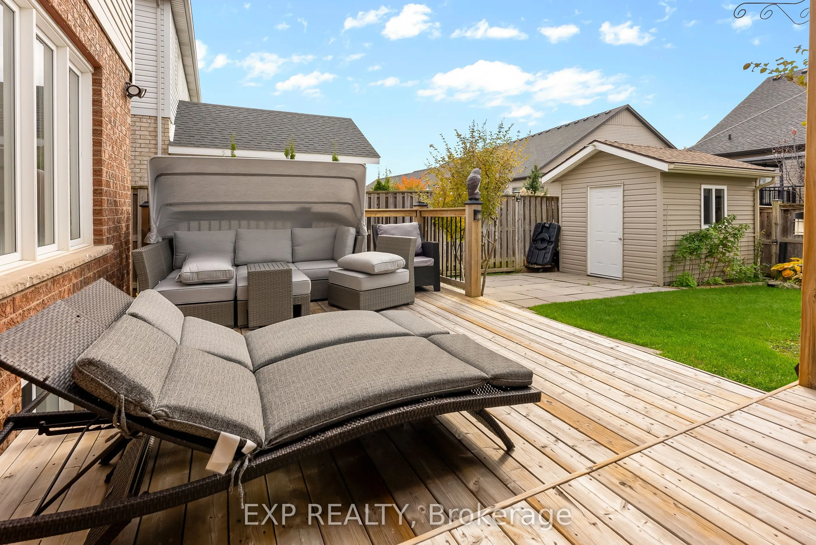 5743 Jake Crescent
