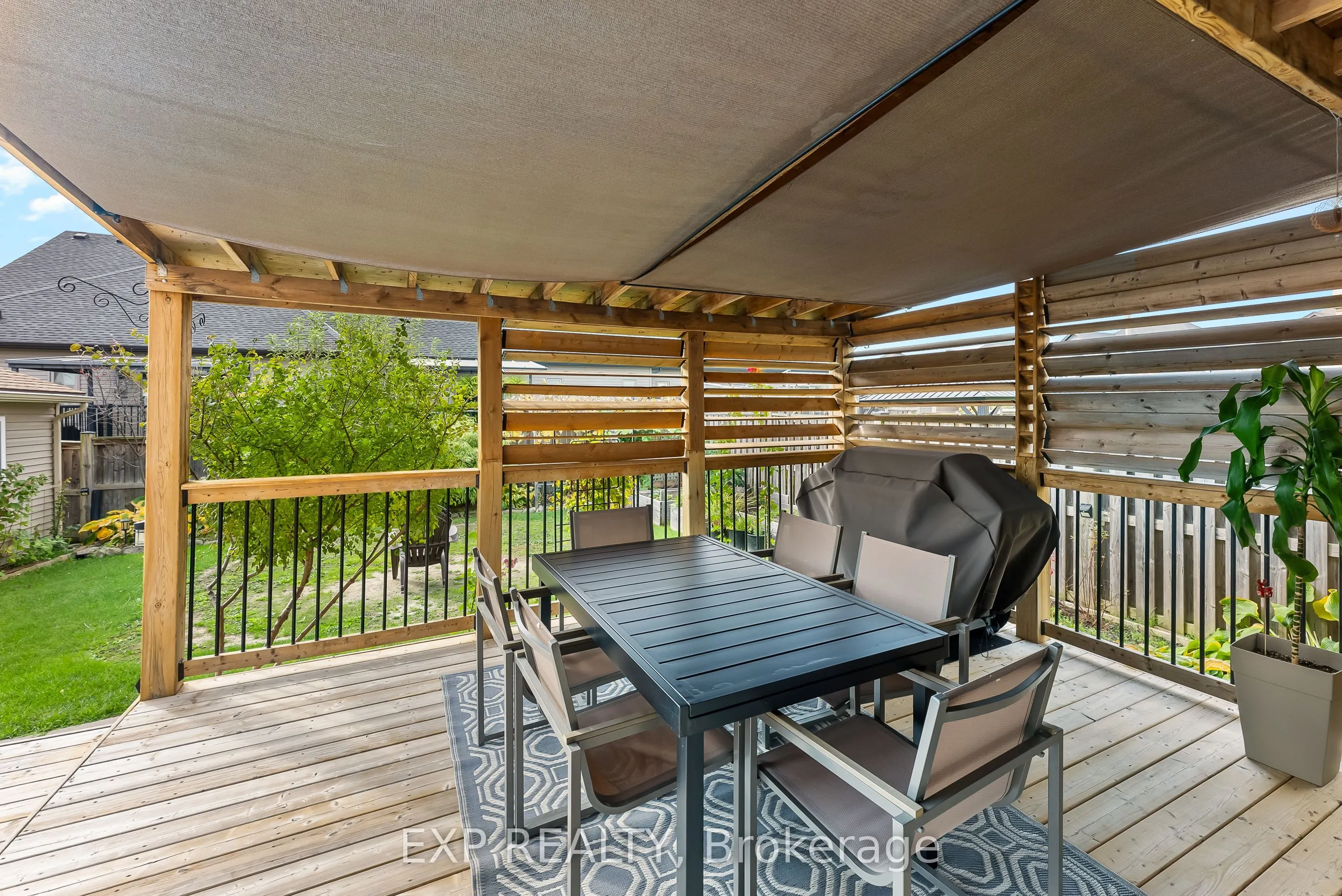 5743 Jake Crescent