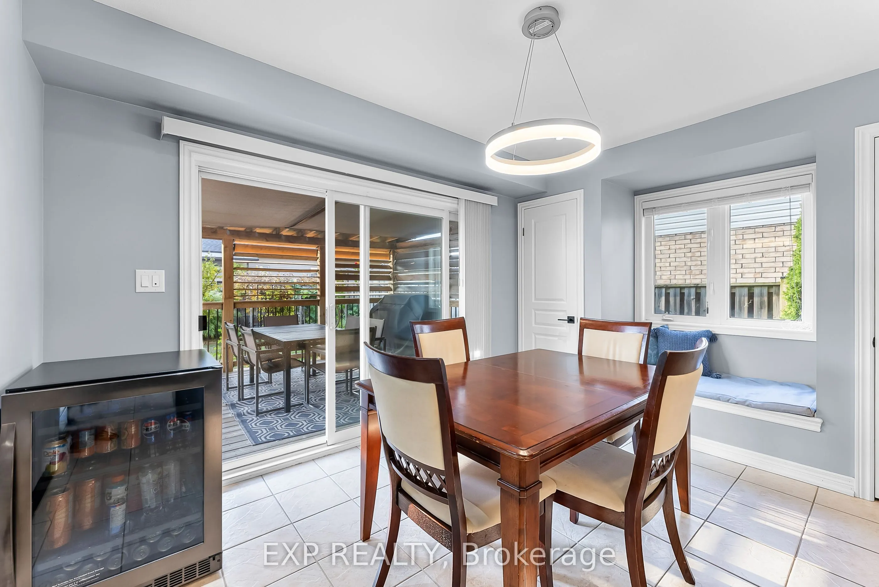 5743 Jake Crescent