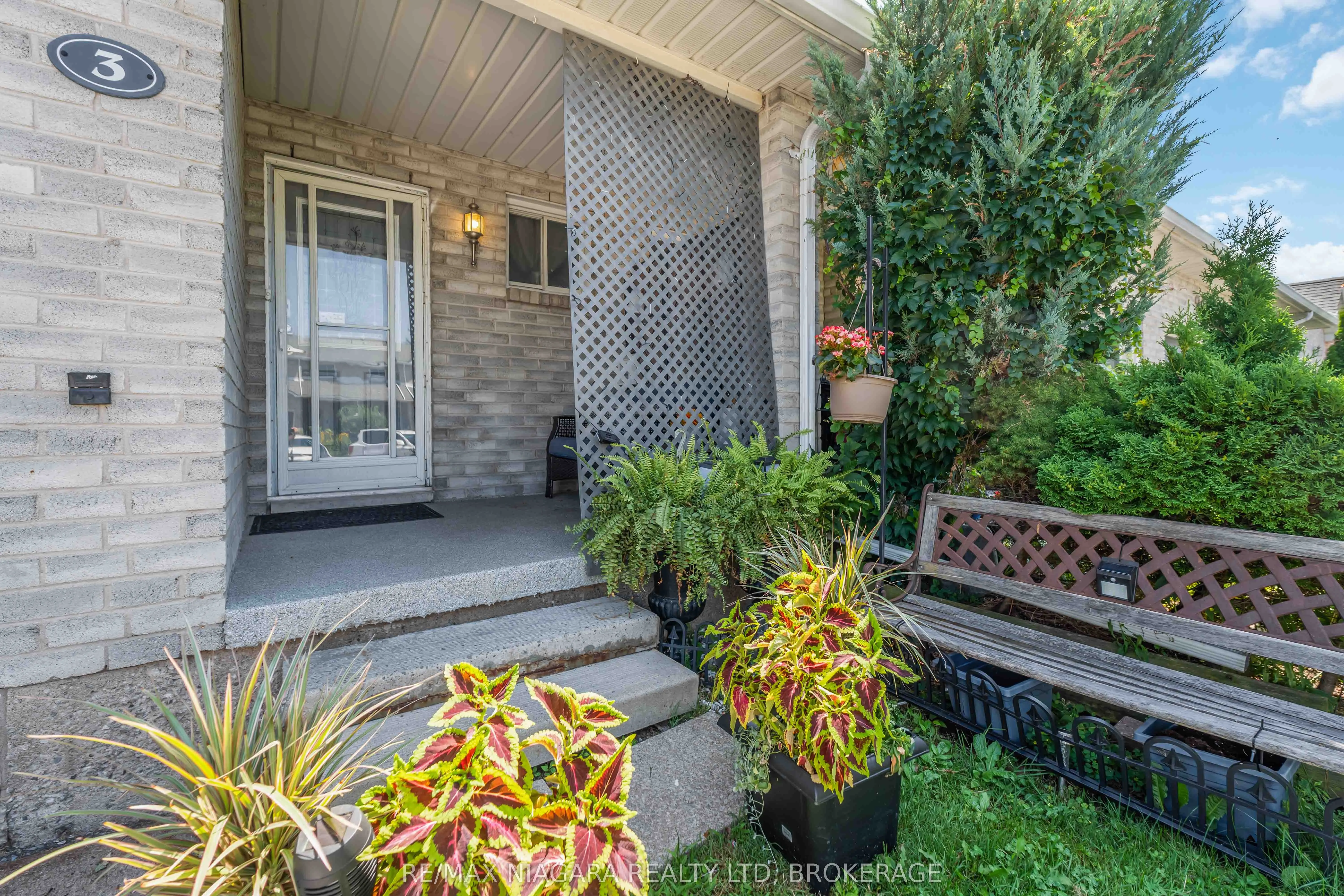 125 Woodlawn Road, #3