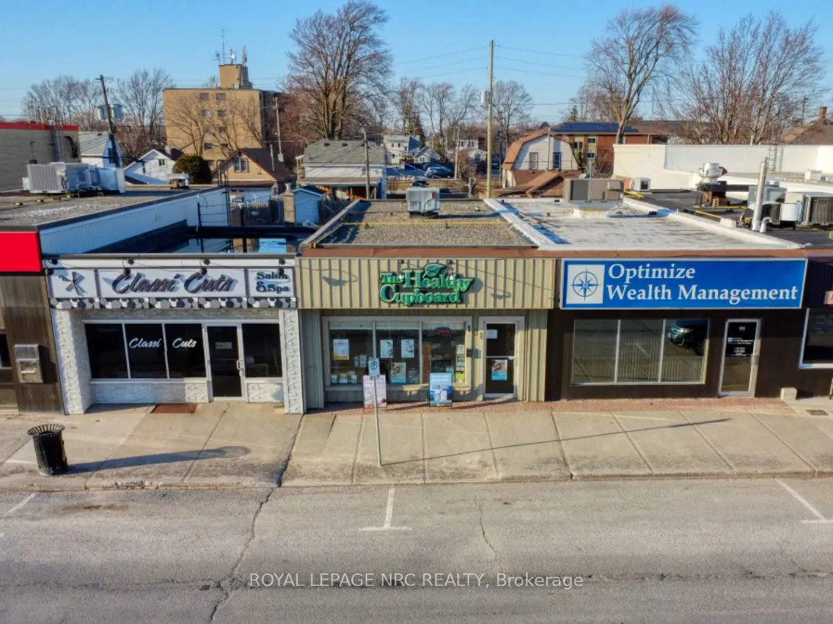 101 Clarence Street W