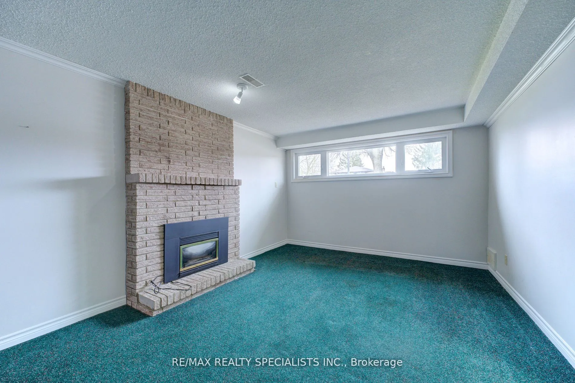 68 Oriole Parkway