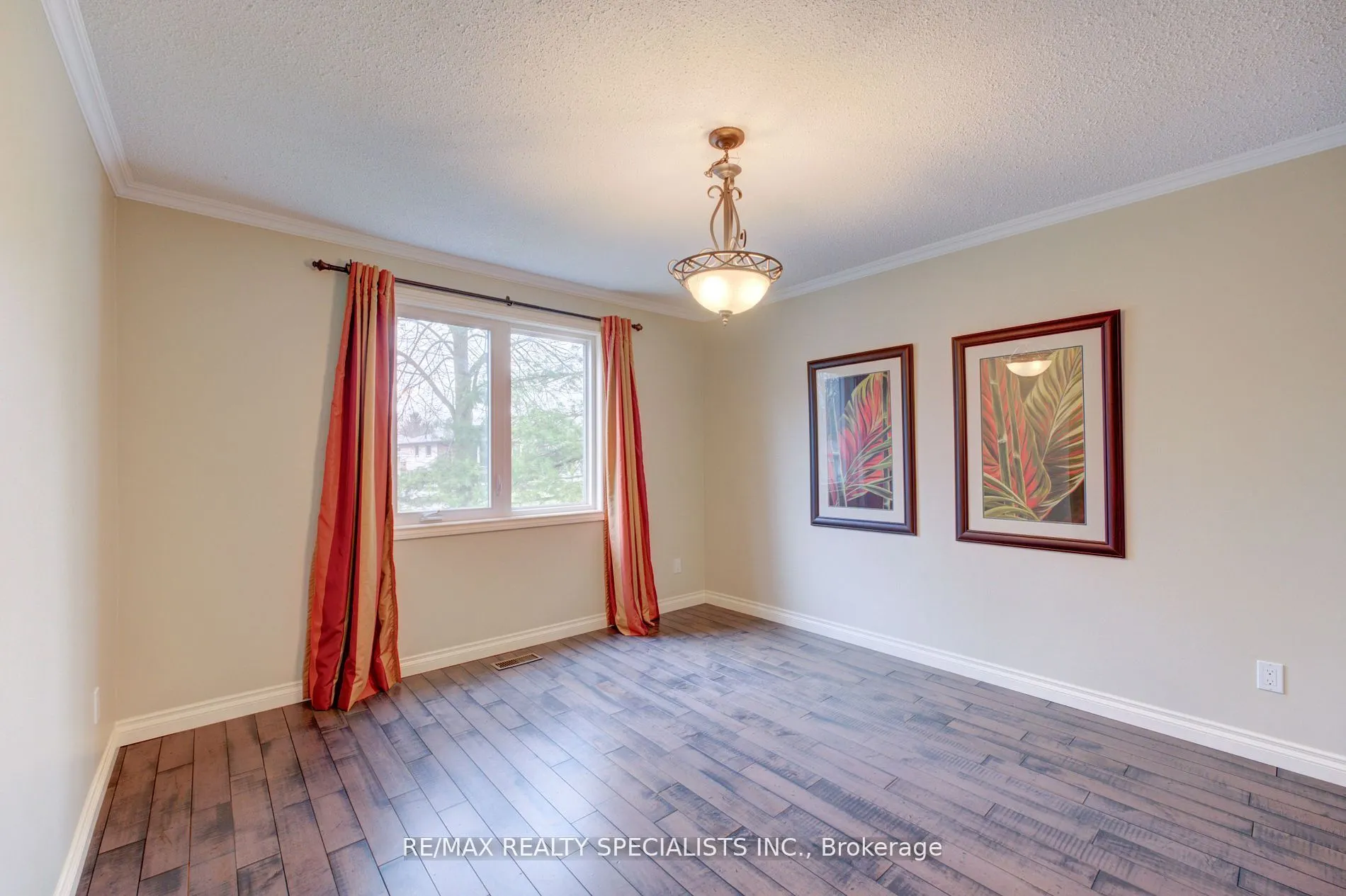 68 Oriole Parkway