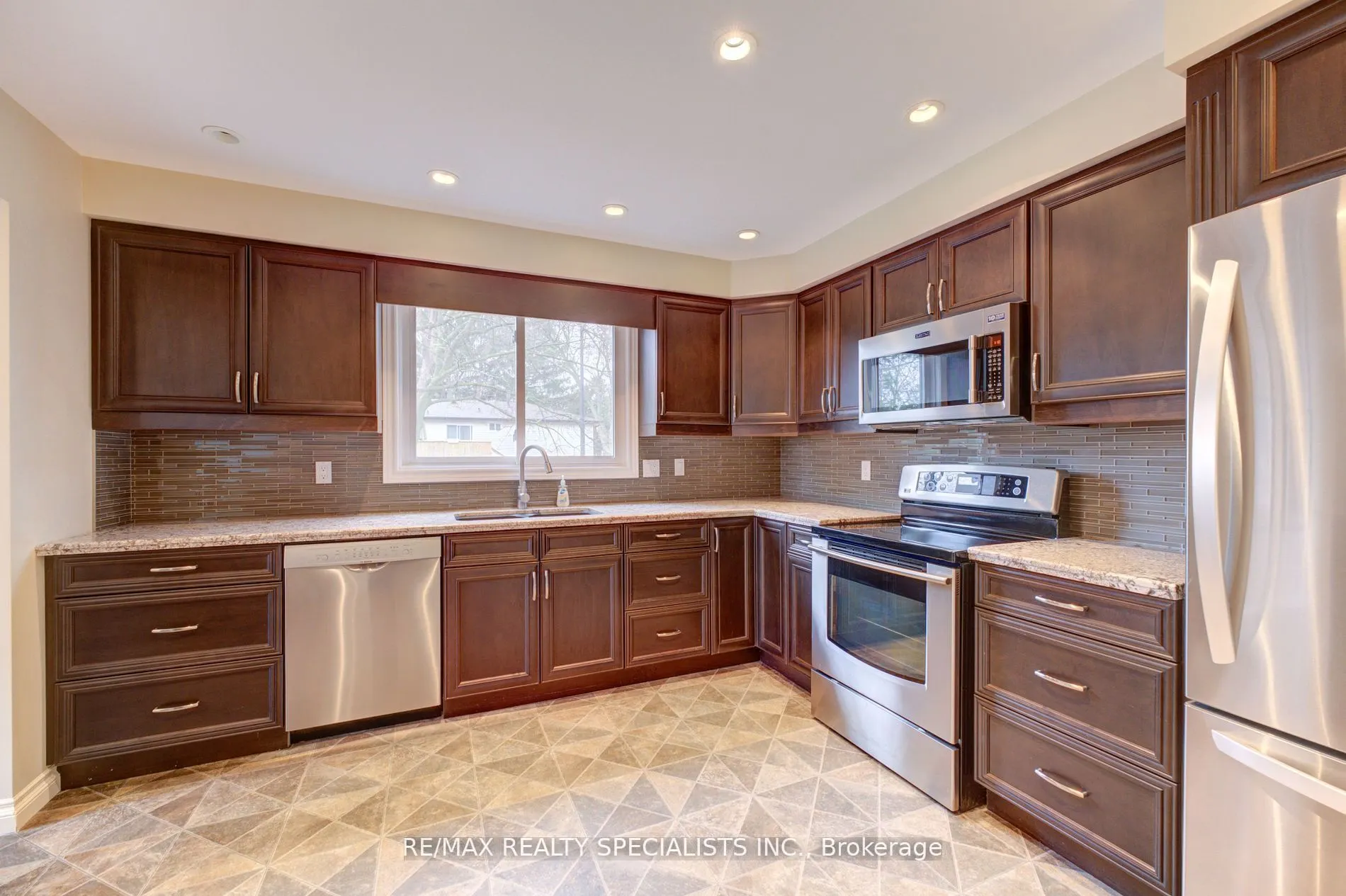 68 Oriole Parkway