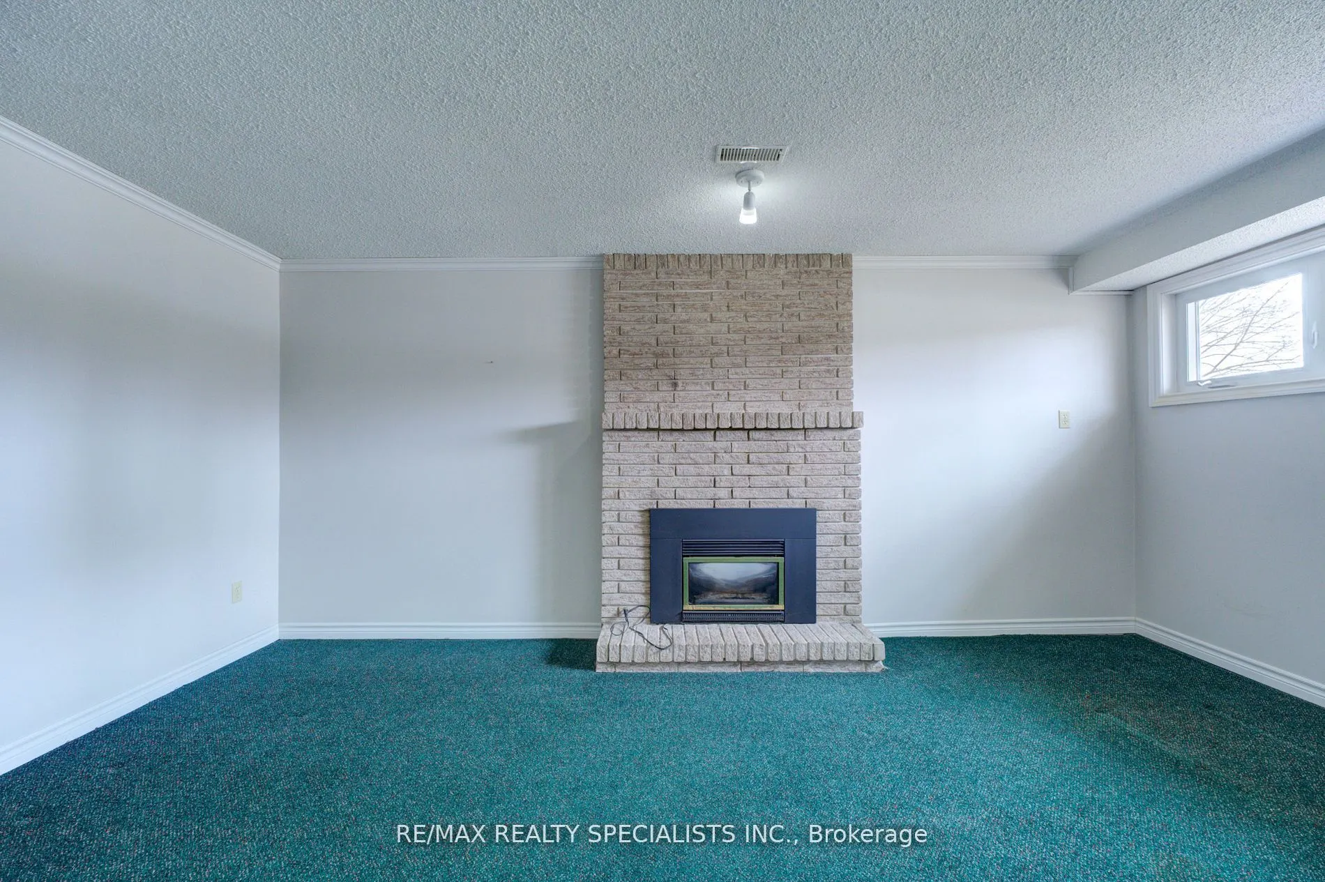 68 Oriole Parkway