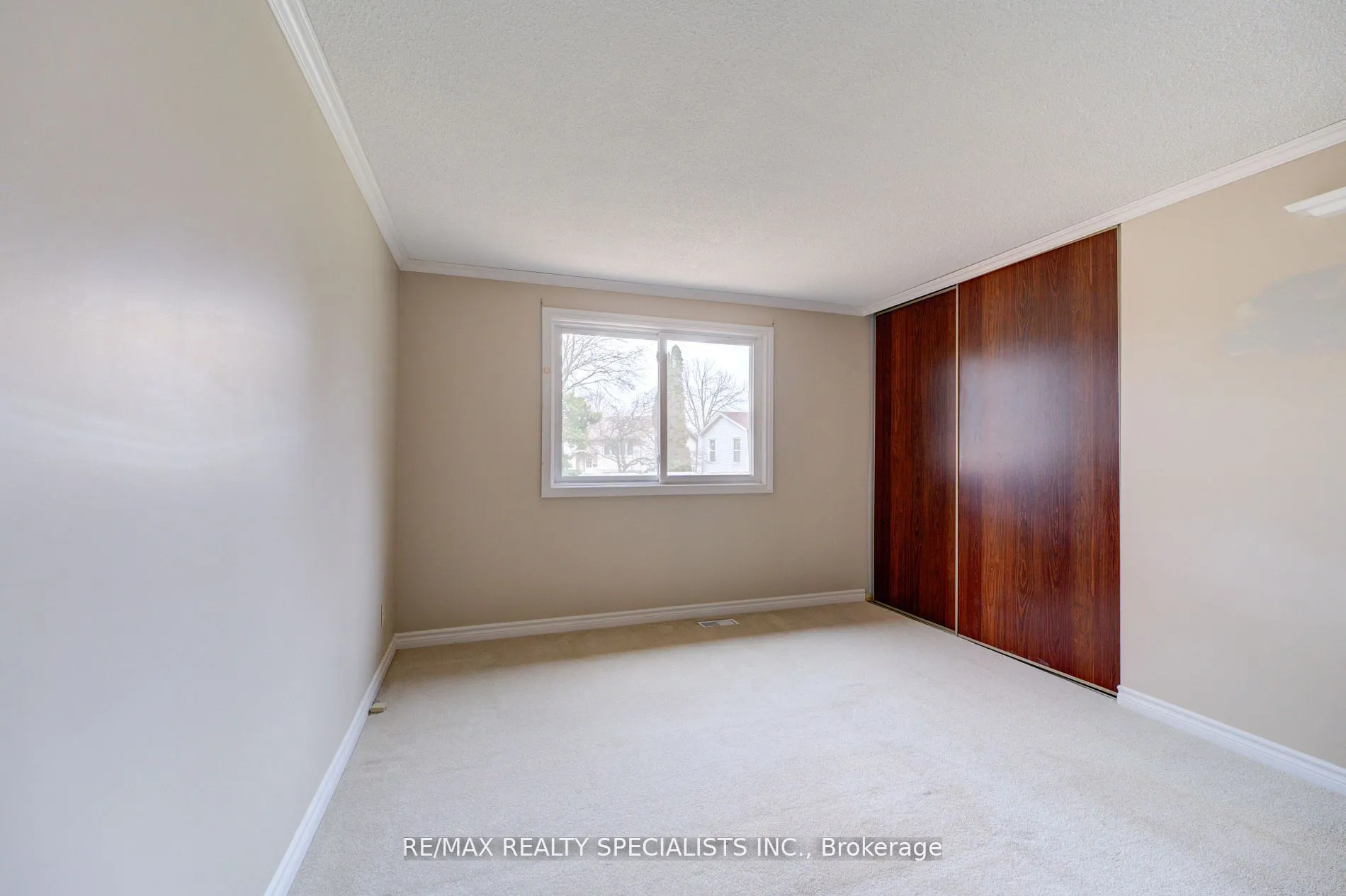 68 Oriole Parkway