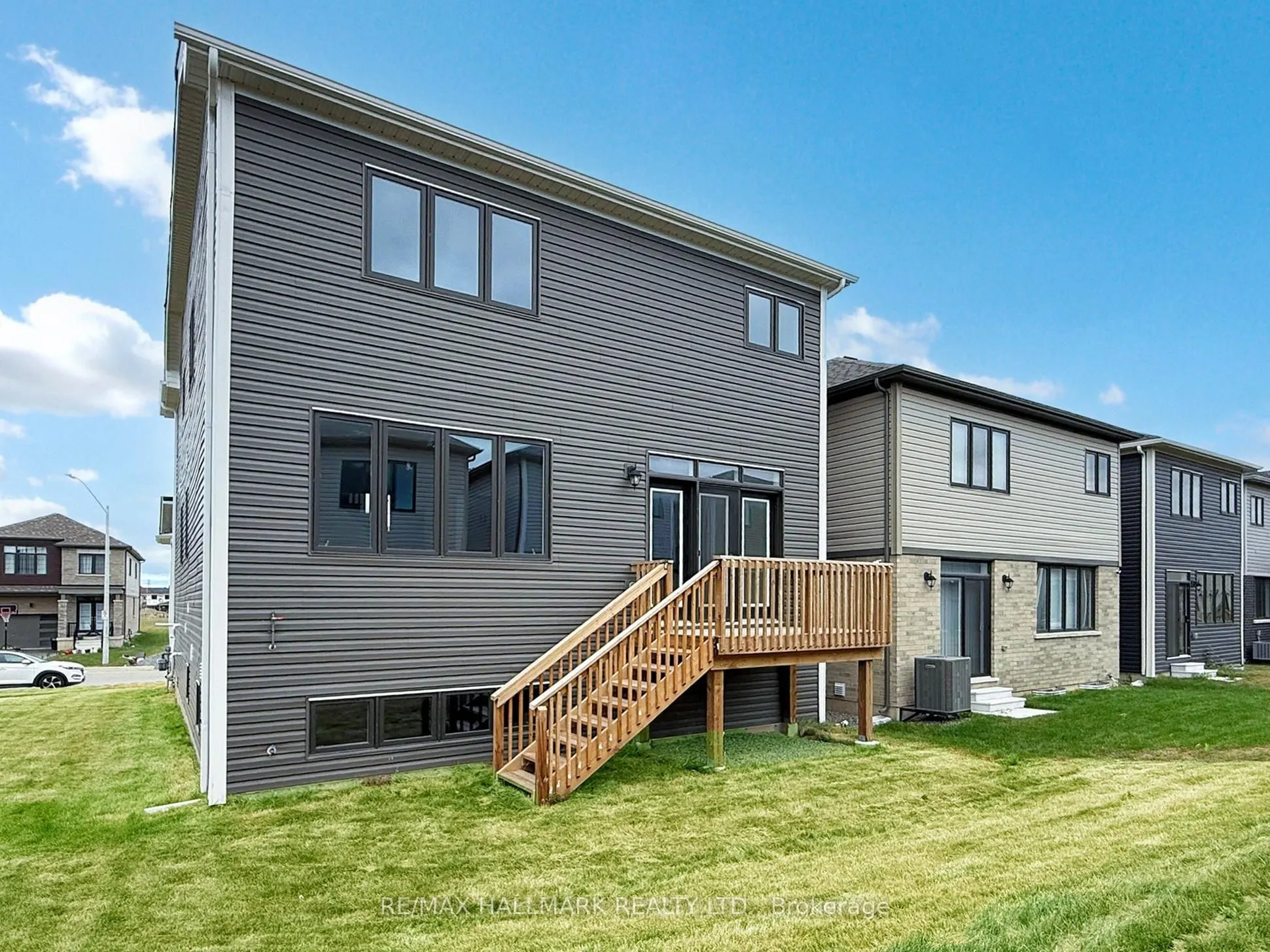 40 Velvet Way