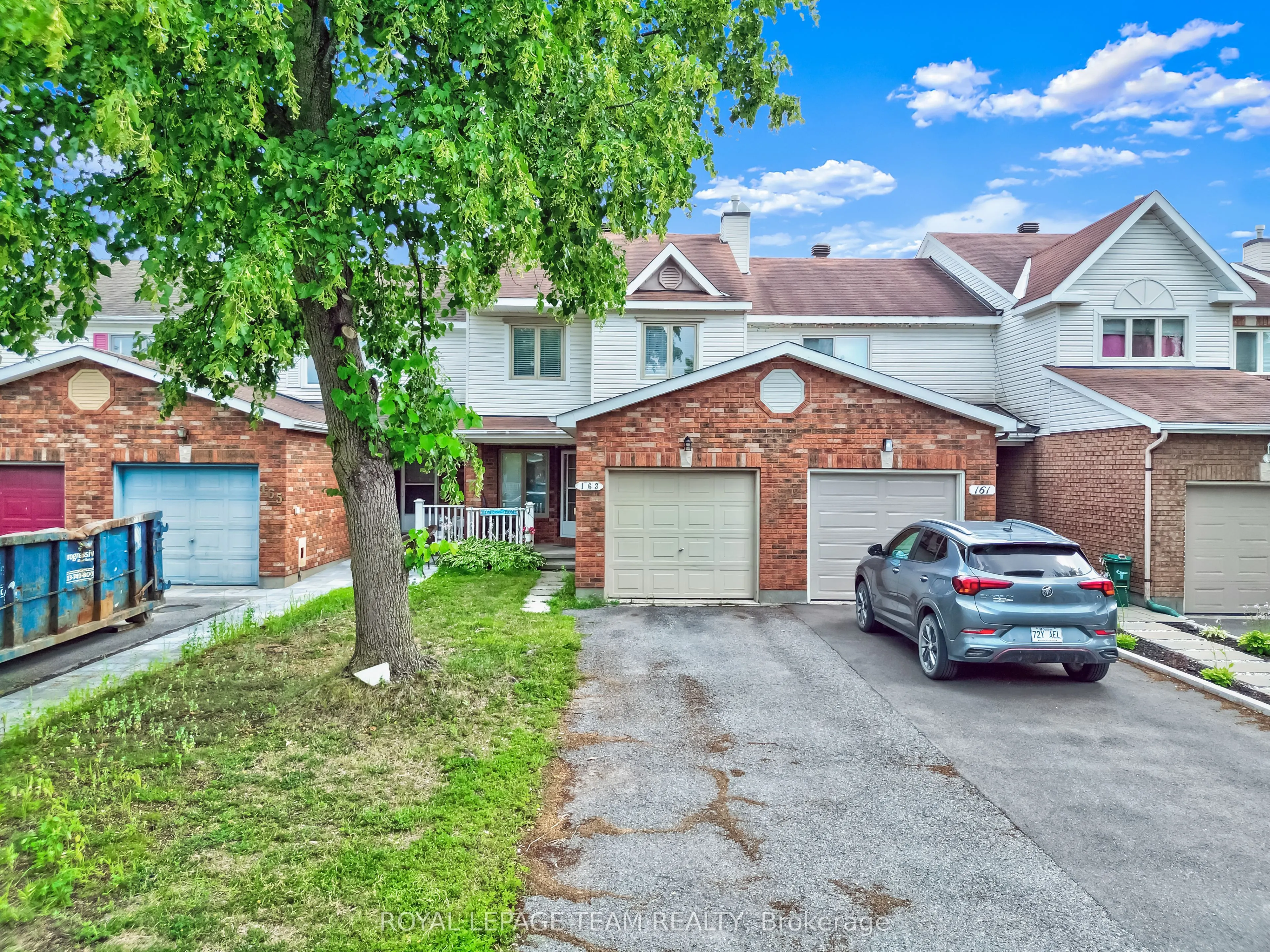 163 Markland Crescent