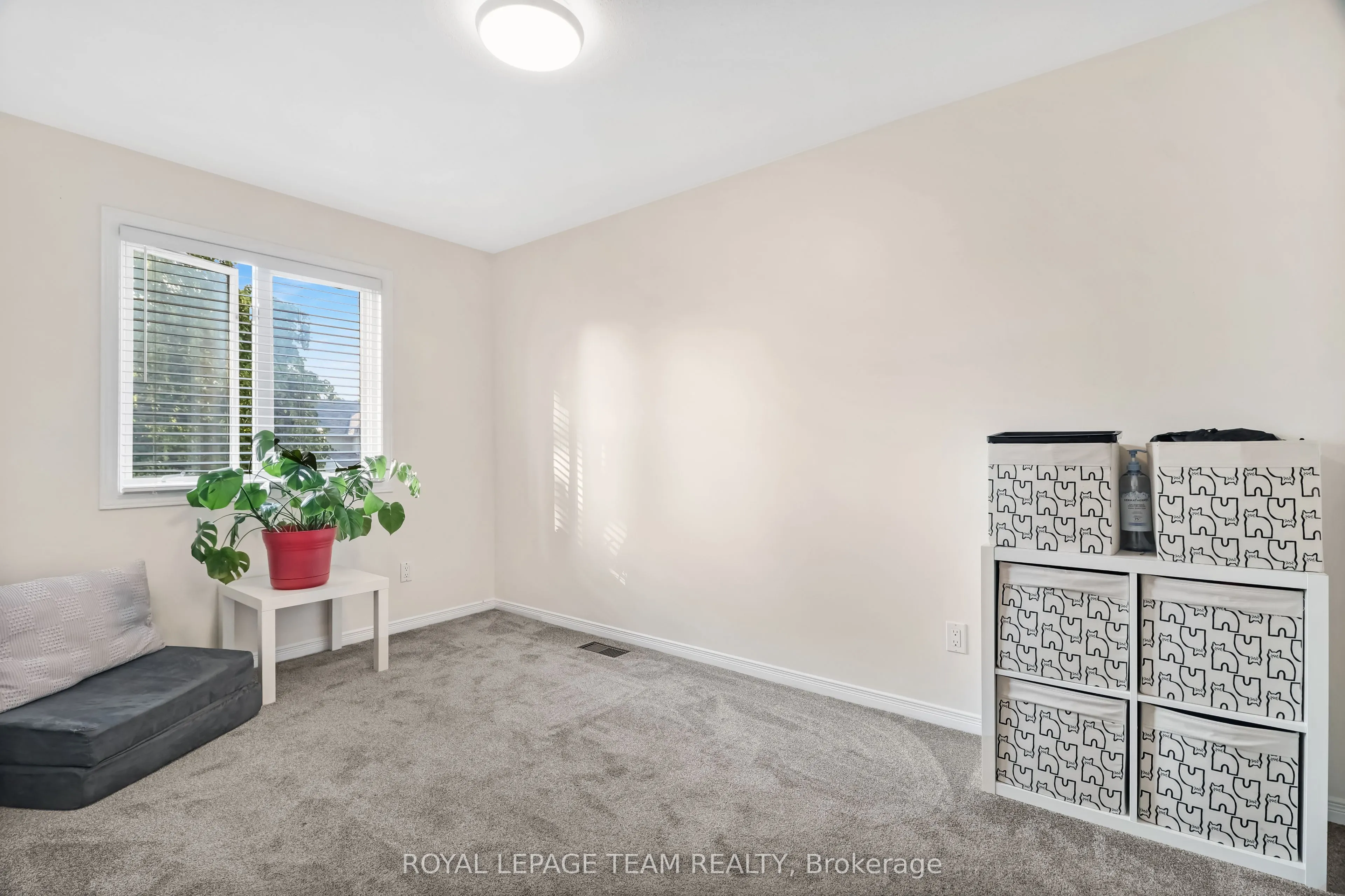 163 Markland Crescent