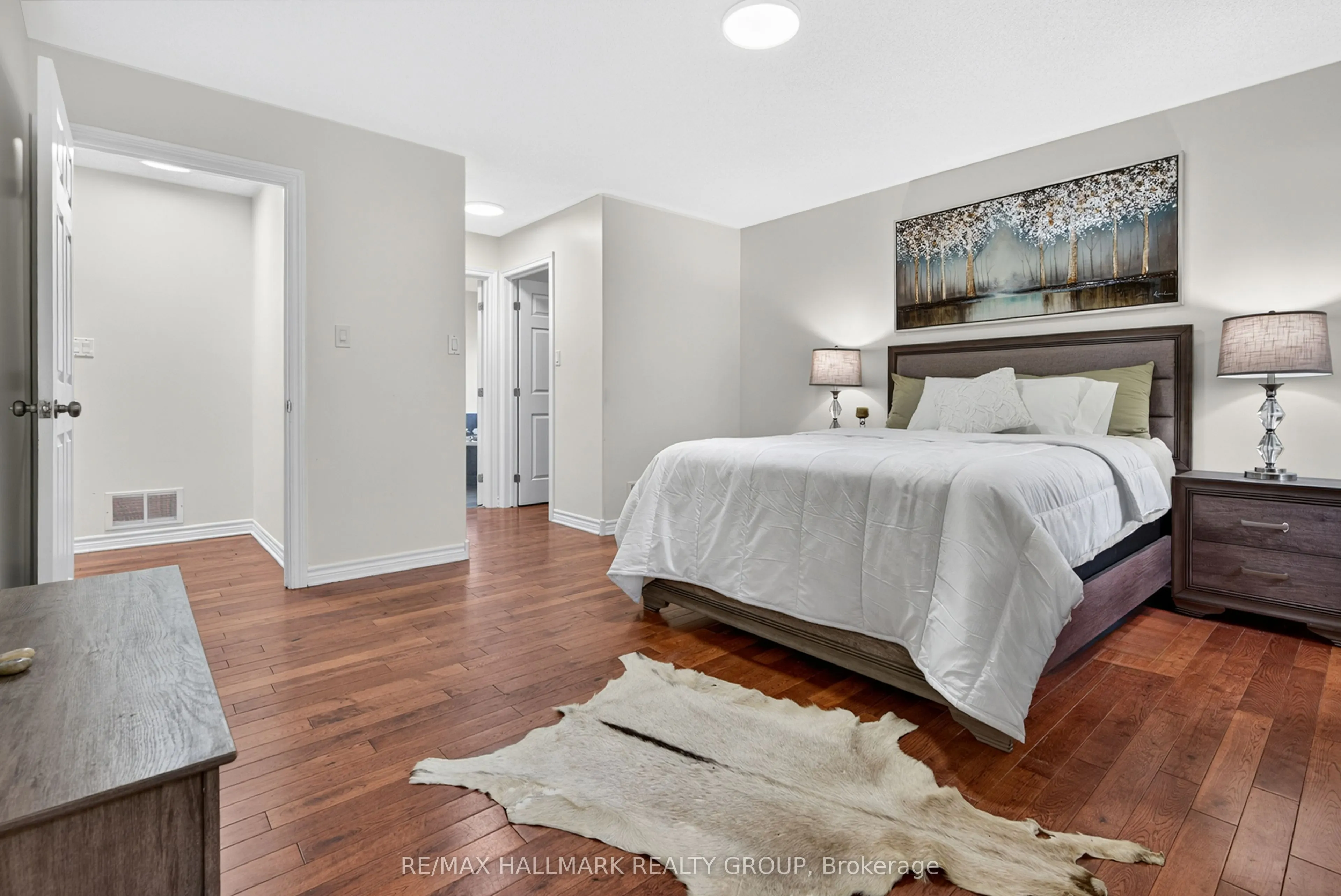 11 Rideau Crossing Crescent