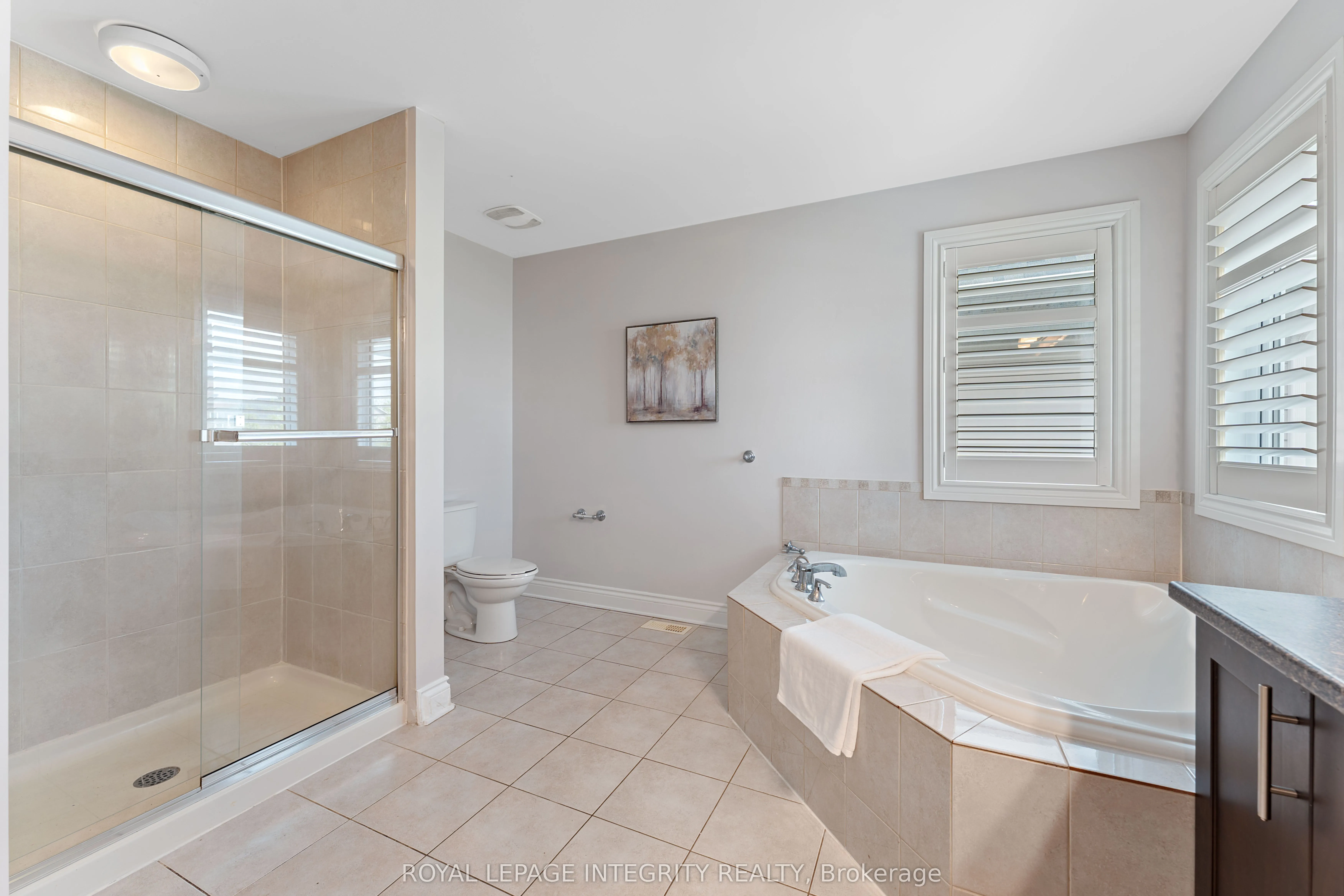 357 Langrell Crescent