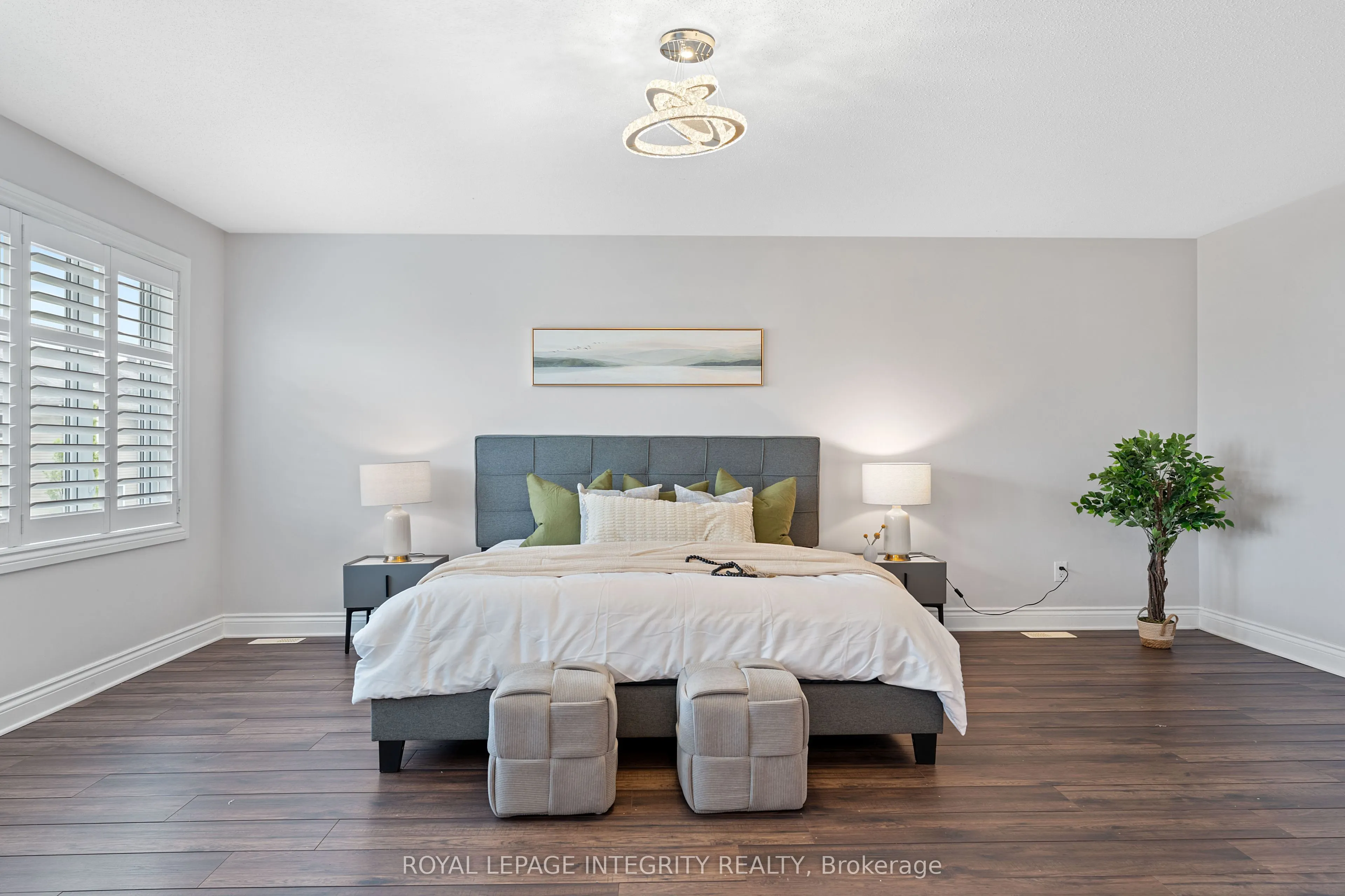 357 Langrell Crescent