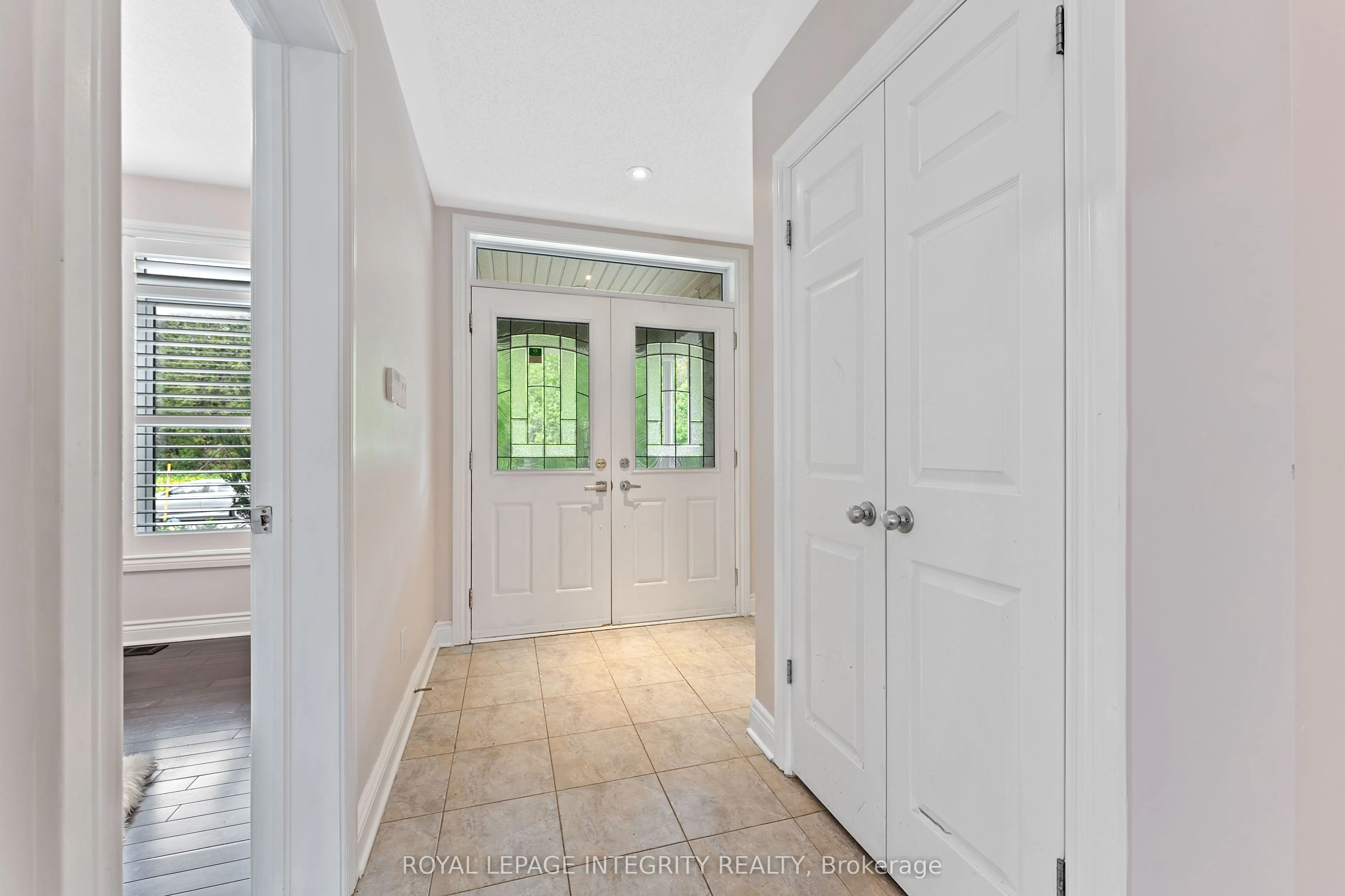 357 Langrell Crescent