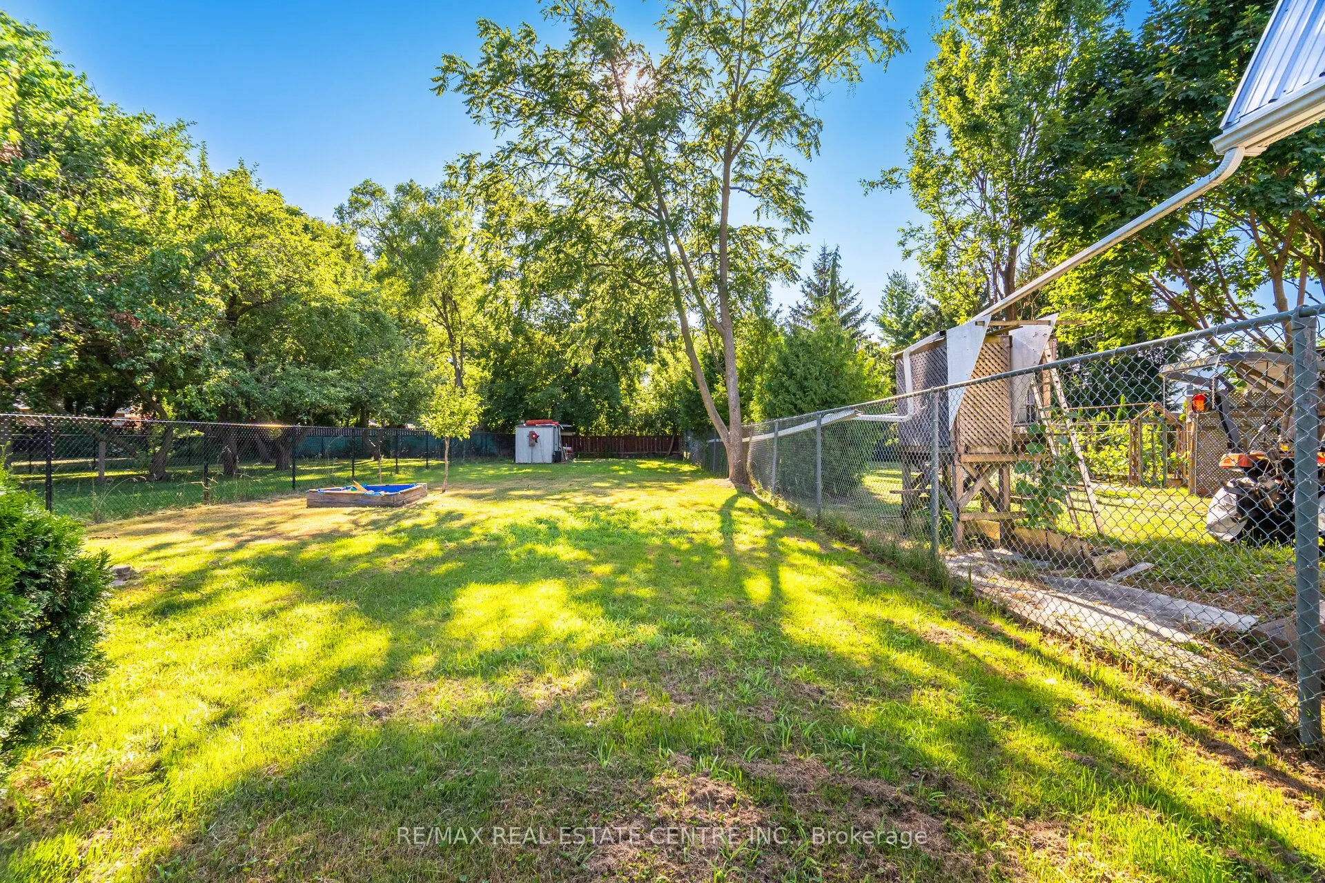233B Vine Street