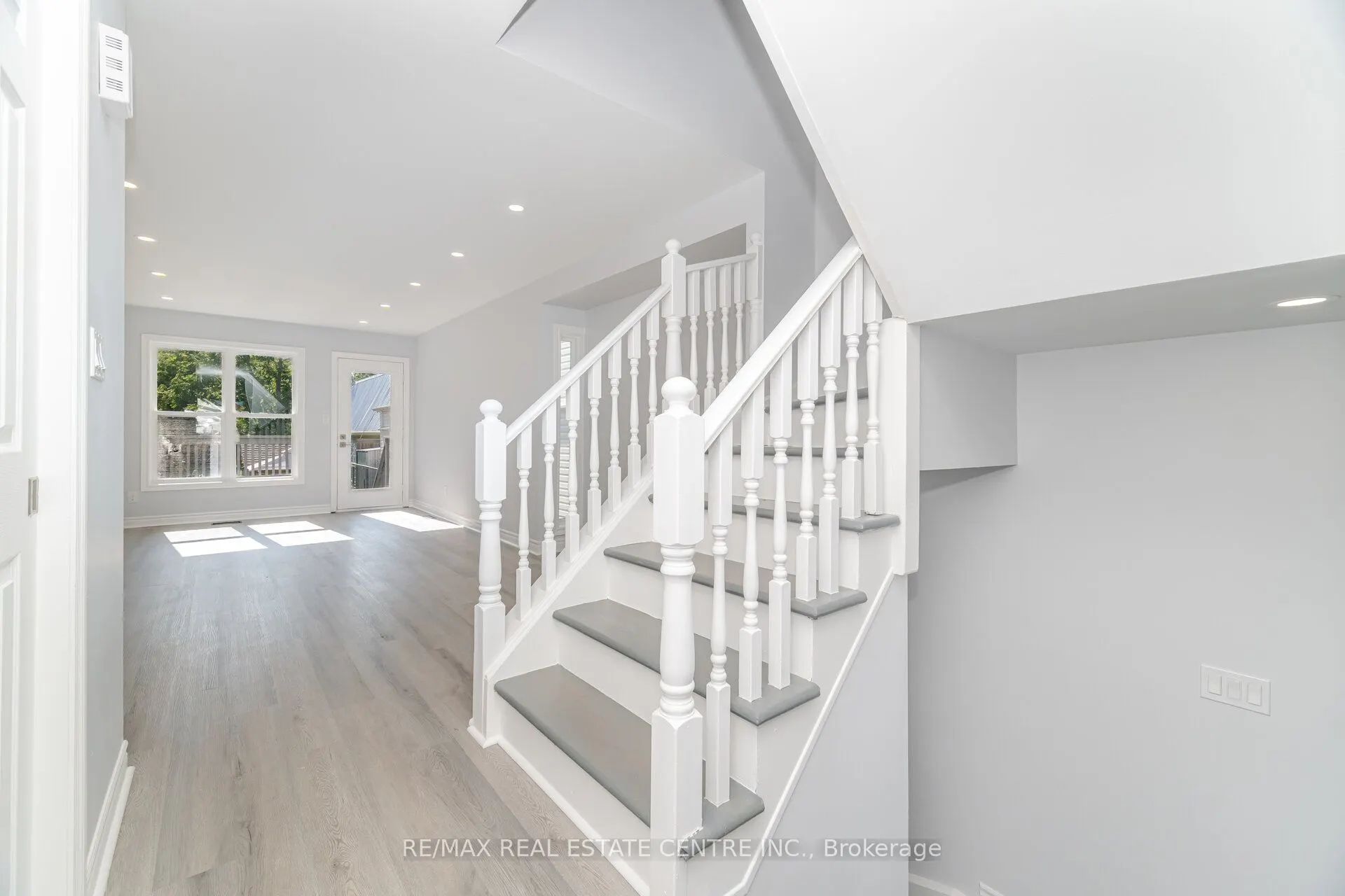 233B Vine Street
