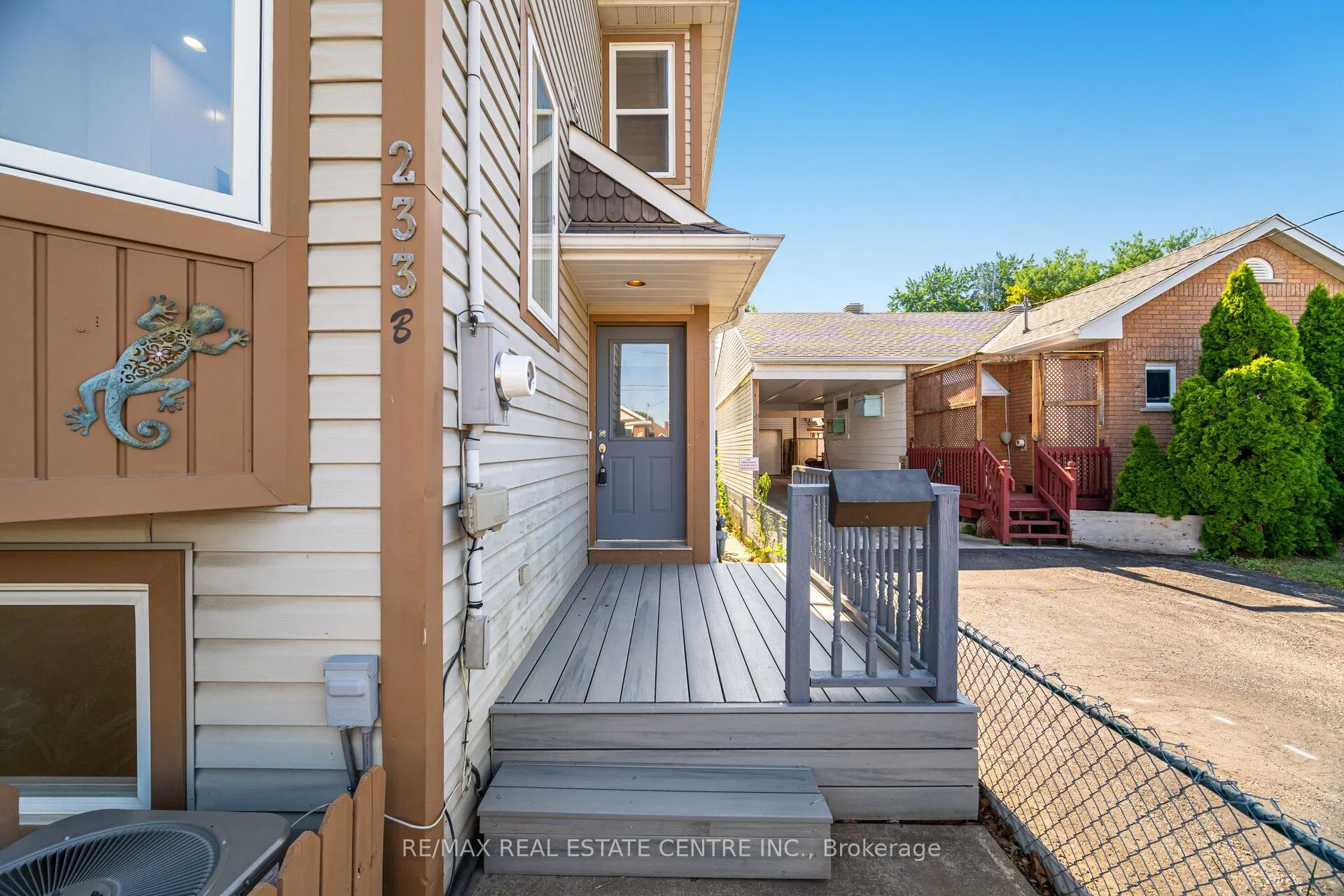 233B Vine Street