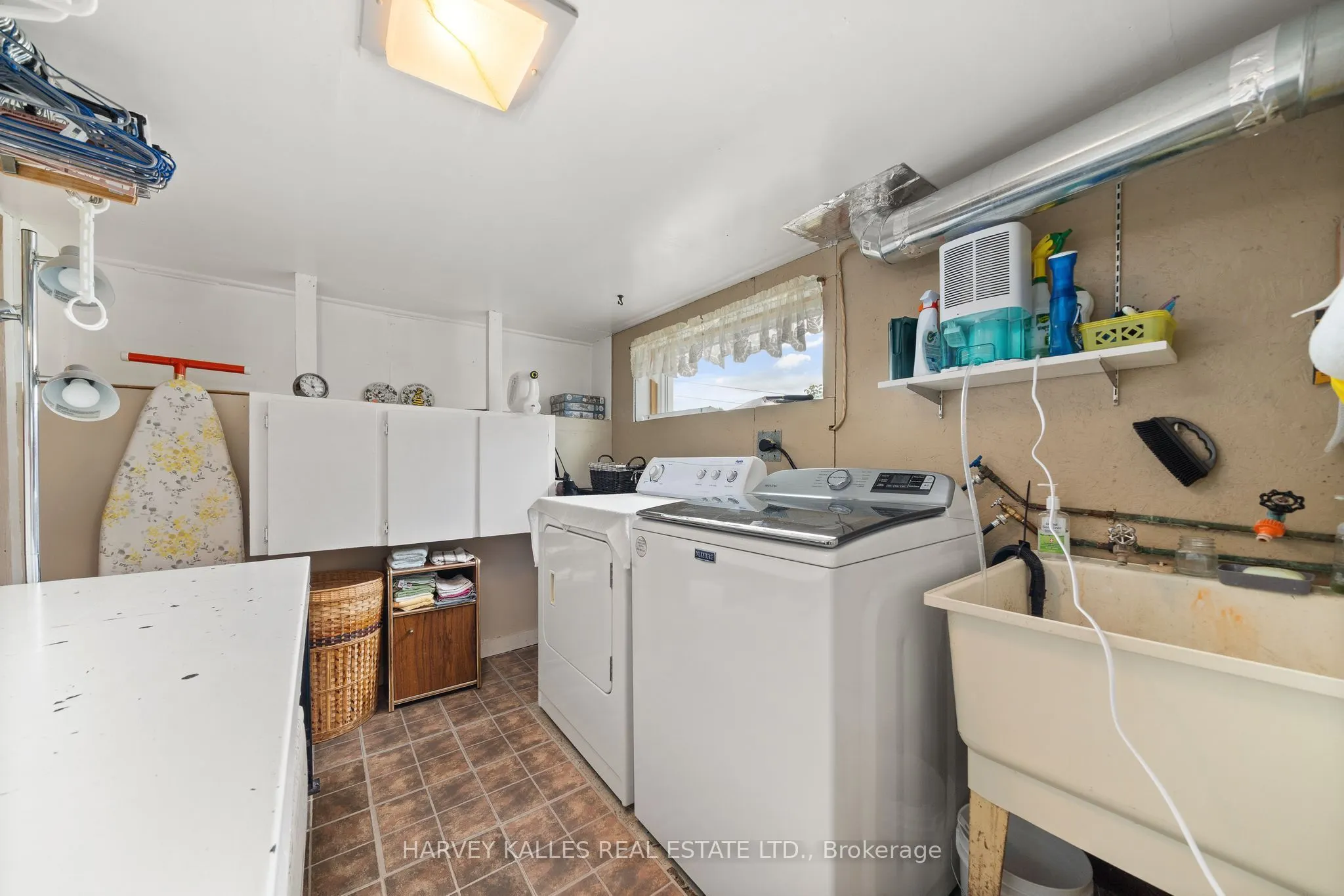 13997 Loyalist Parkway