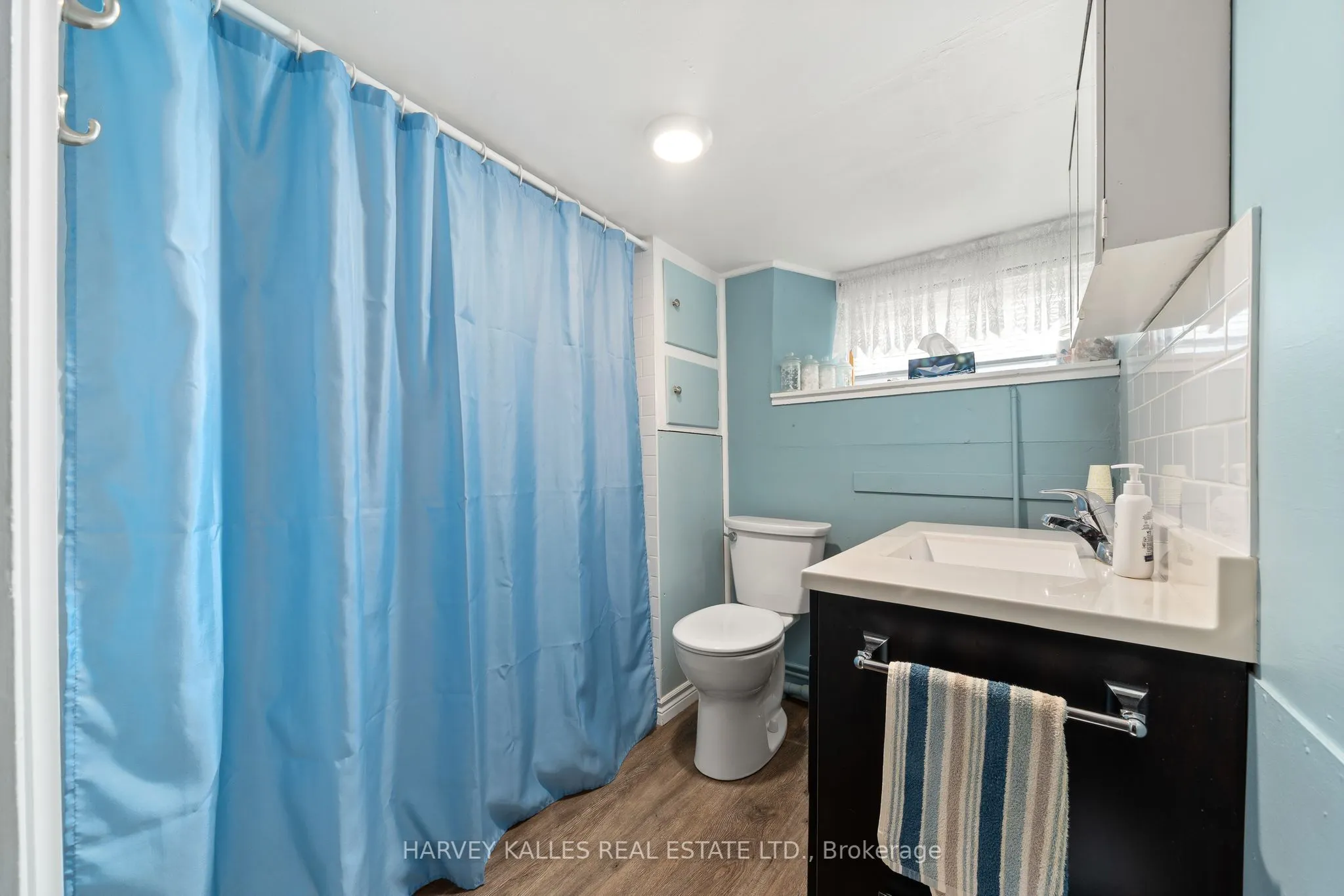13997 Loyalist Parkway