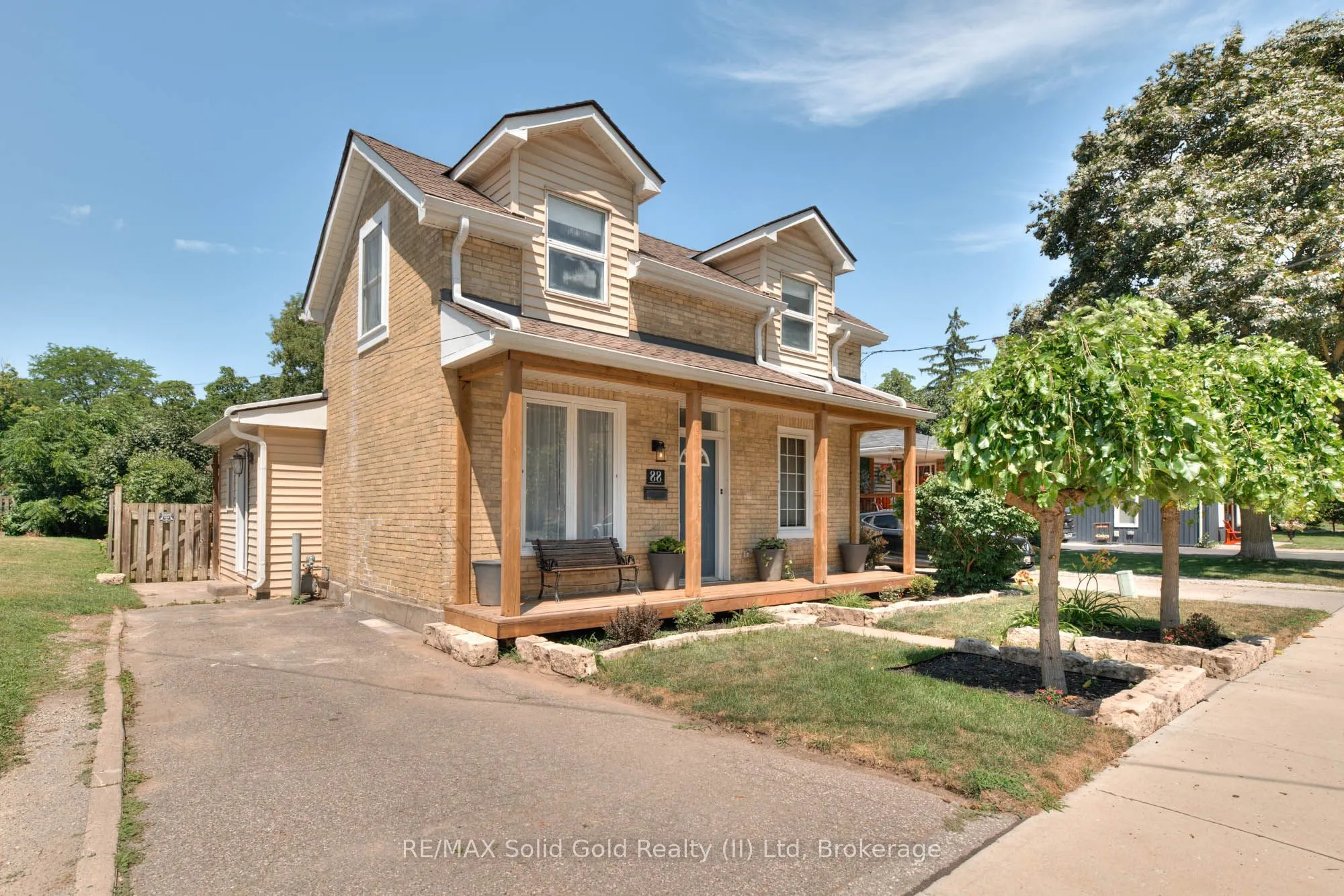 88 Selkirk Street